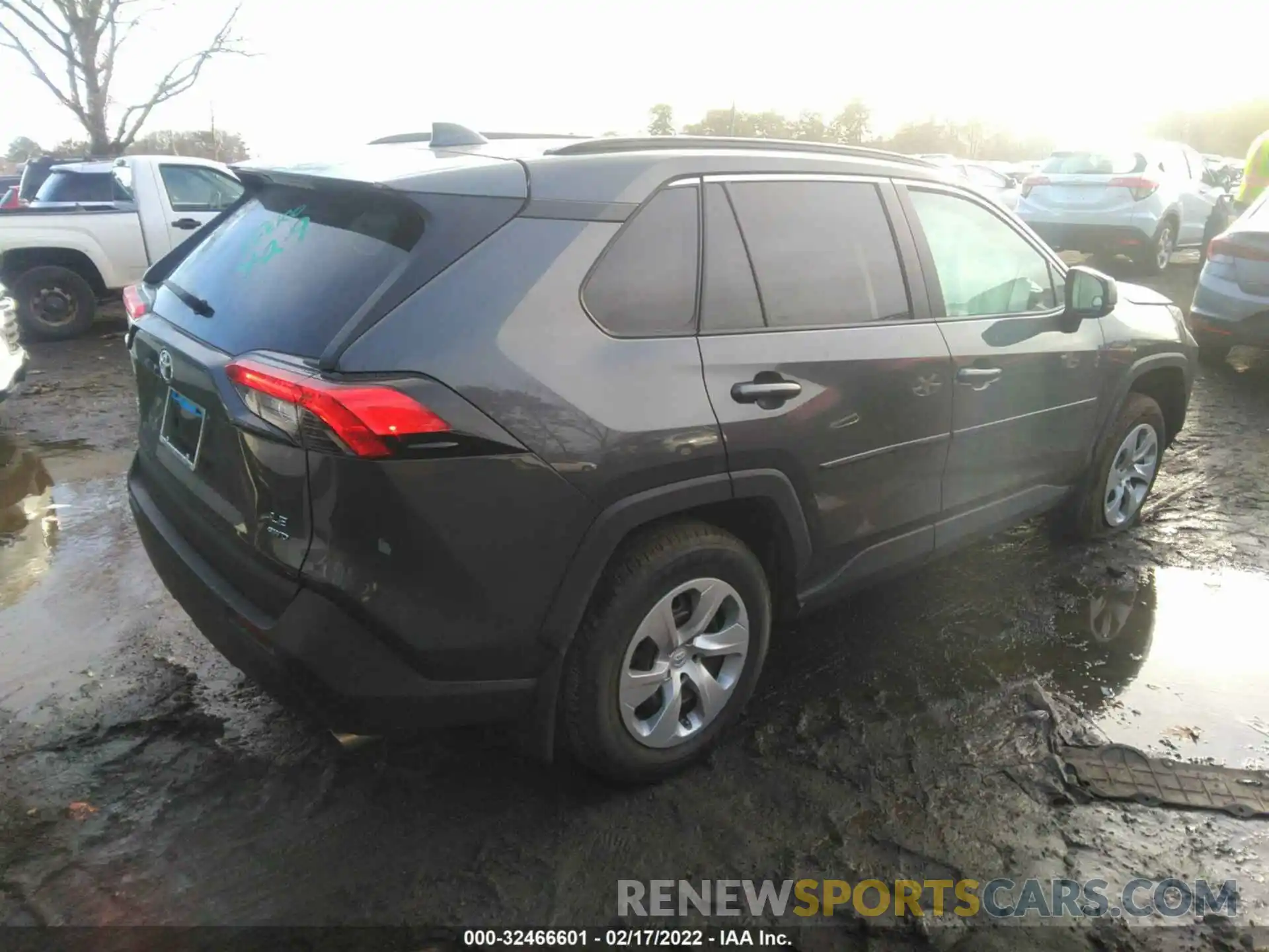 4 Photograph of a damaged car 2T3F1RFVXLW116434 TOYOTA RAV4 2020