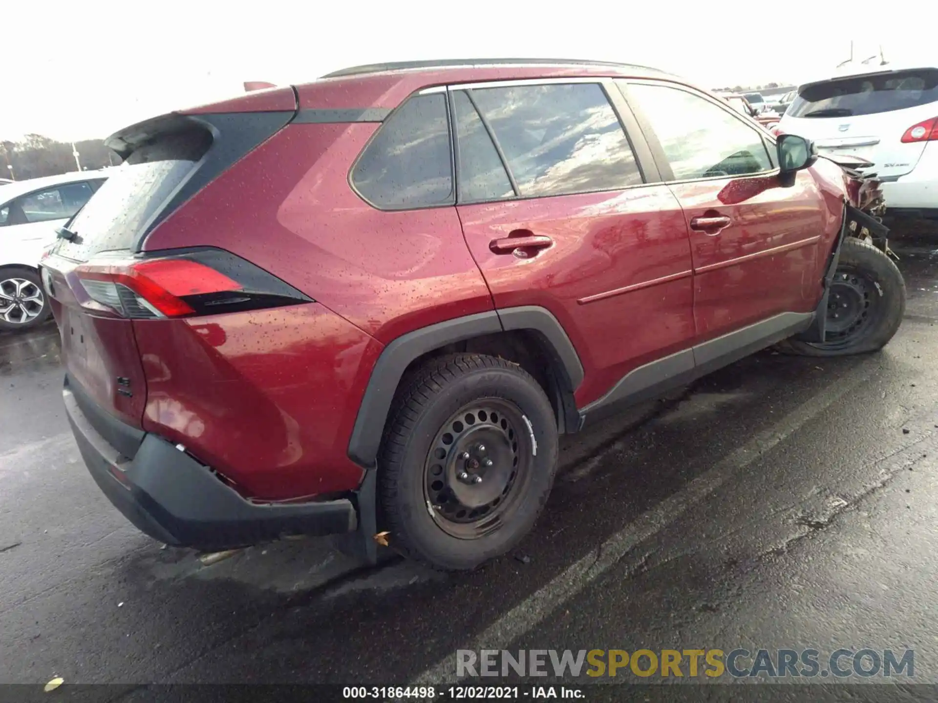 4 Photograph of a damaged car 2T3F1RFVXLW135792 TOYOTA RAV4 2020