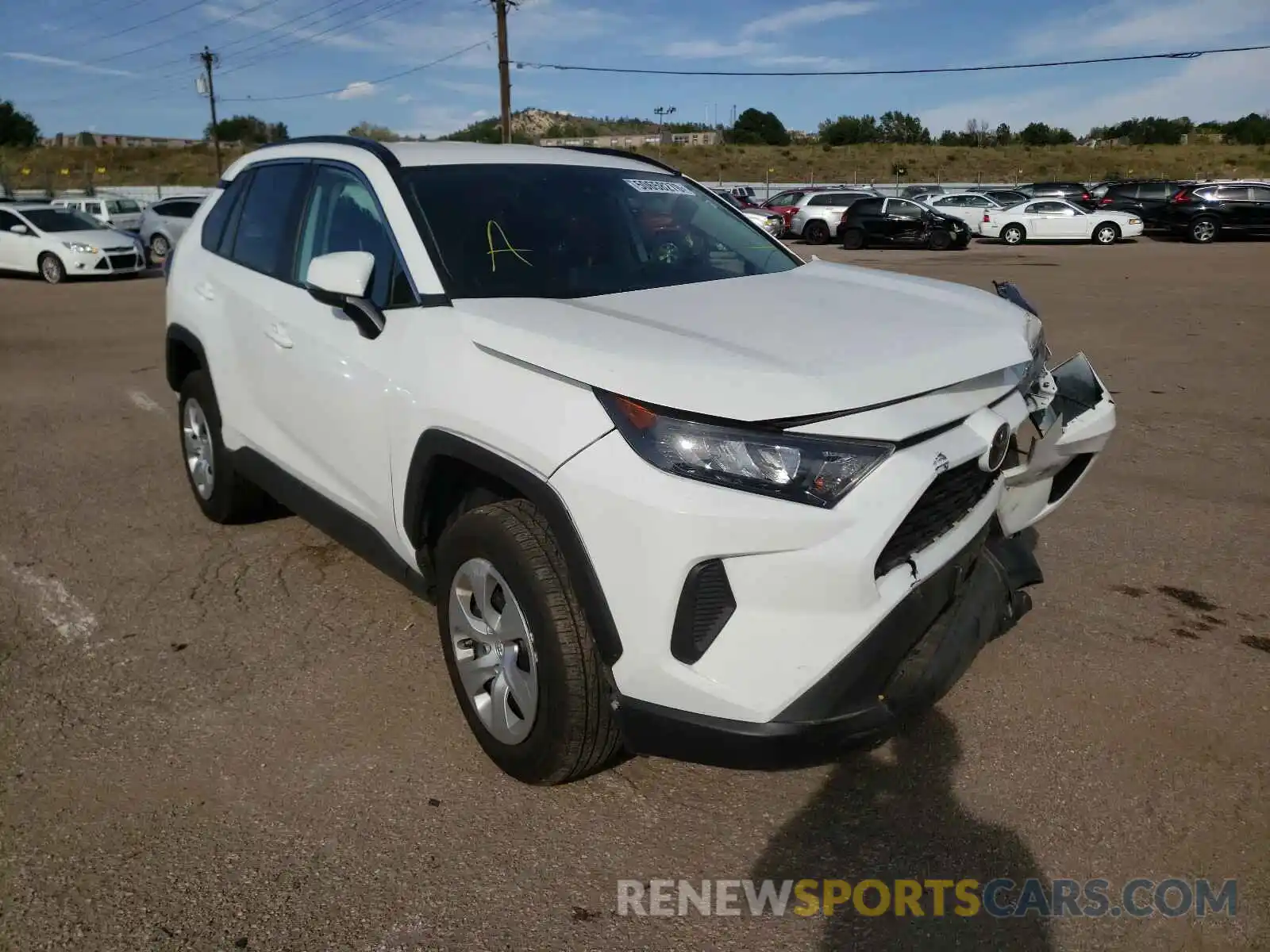 1 Photograph of a damaged car 2T3G1RFV0LC063555 TOYOTA RAV4 2020