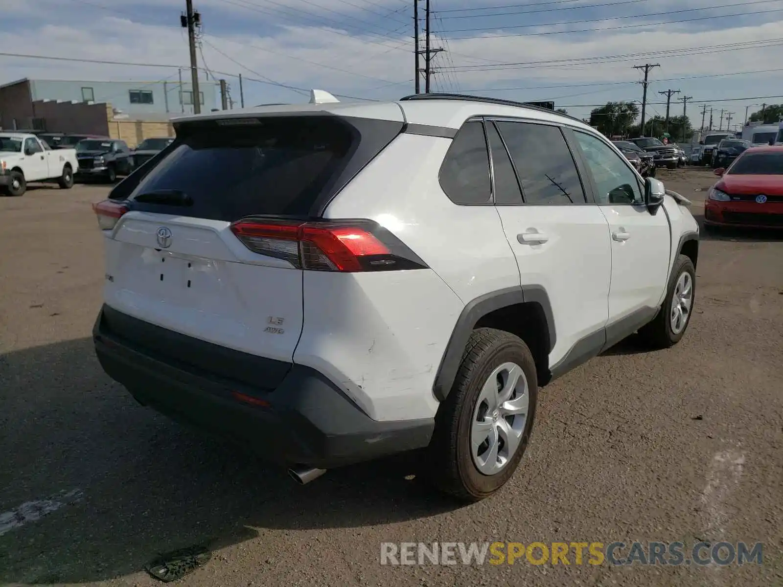 4 Photograph of a damaged car 2T3G1RFV0LC063555 TOYOTA RAV4 2020