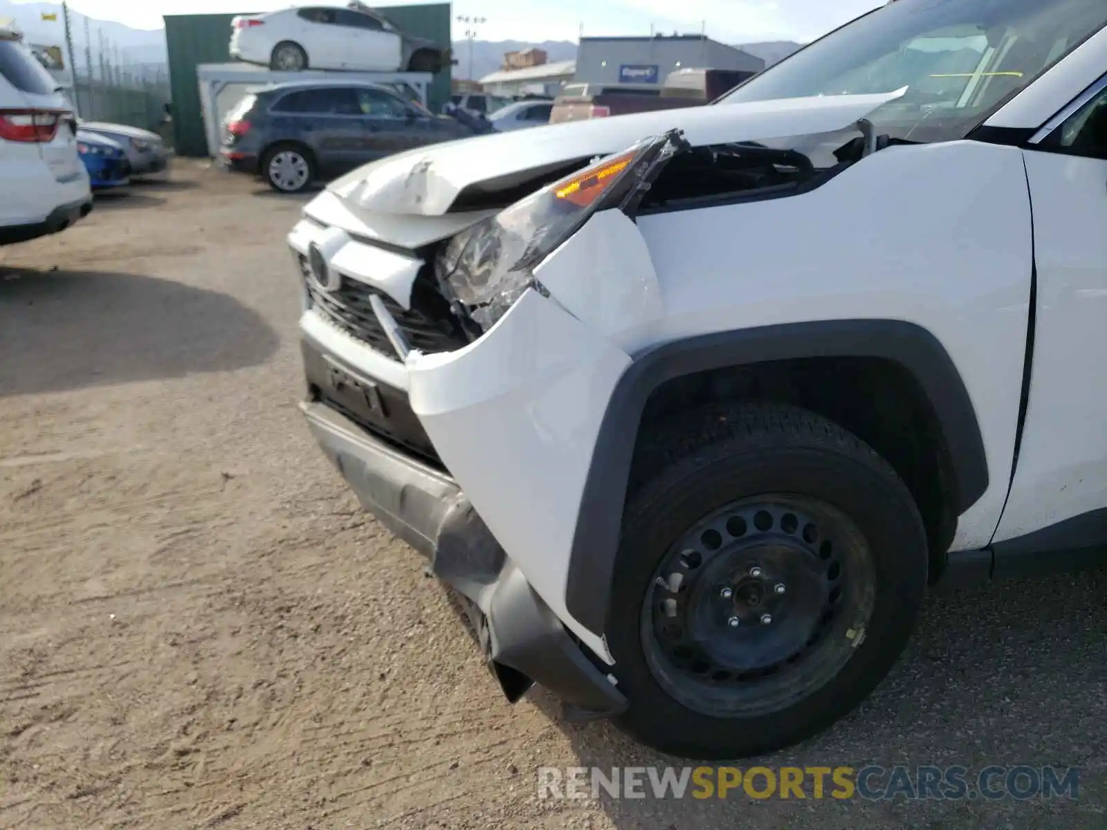 9 Photograph of a damaged car 2T3G1RFV0LC063555 TOYOTA RAV4 2020