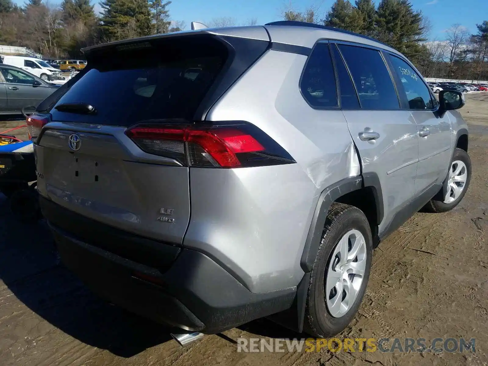 4 Photograph of a damaged car 2T3G1RFV0LC118554 TOYOTA RAV4 2020