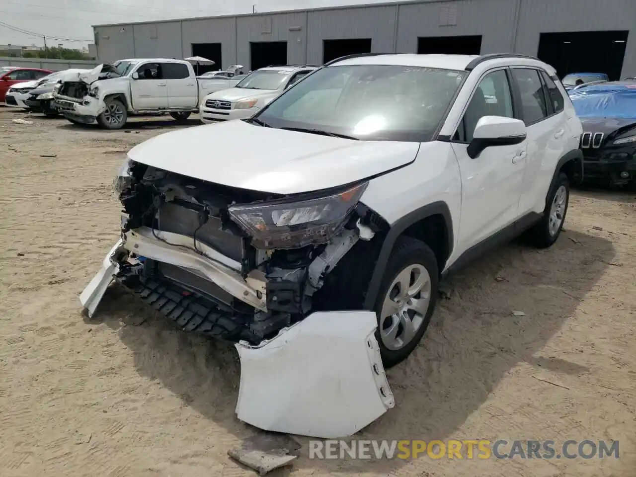 2 Photograph of a damaged car 2T3G1RFV0LW085151 TOYOTA RAV4 2020