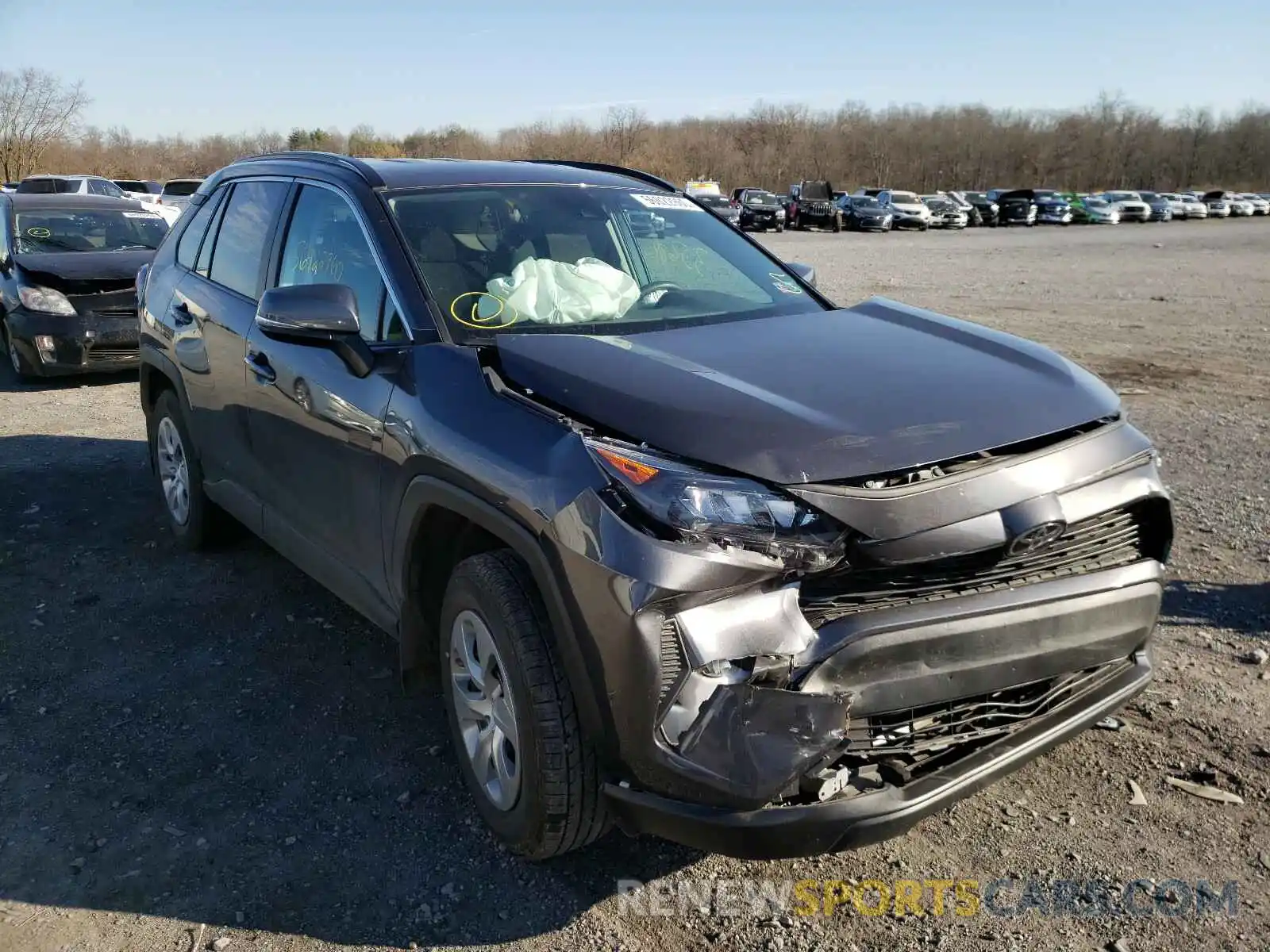 1 Photograph of a damaged car 2T3G1RFV0LW085716 TOYOTA RAV4 2020