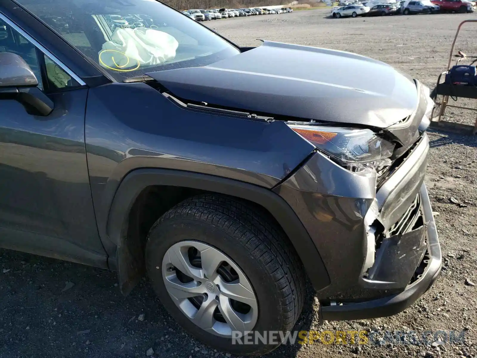 9 Photograph of a damaged car 2T3G1RFV0LW085716 TOYOTA RAV4 2020