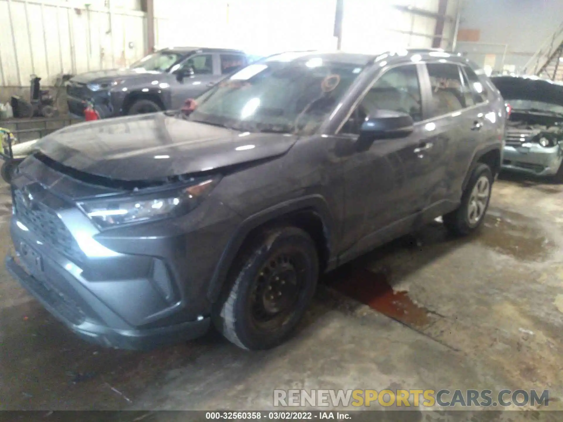 2 Photograph of a damaged car 2T3G1RFV0LW104782 TOYOTA RAV4 2020