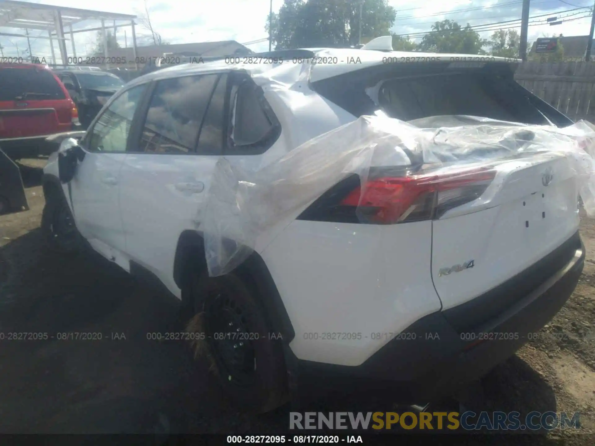 3 Photograph of a damaged car 2T3G1RFV0LW116673 TOYOTA RAV4 2020