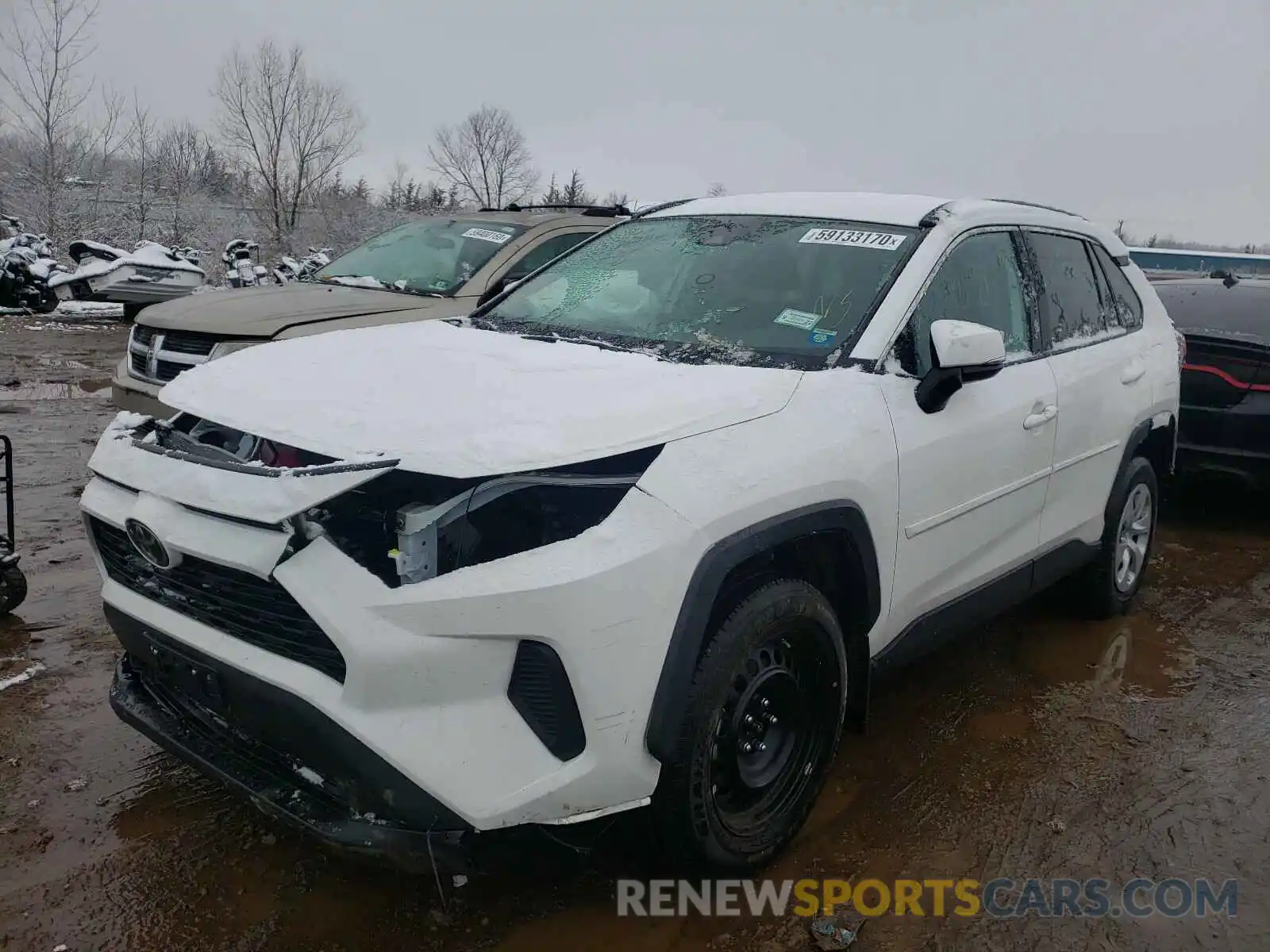 2 Photograph of a damaged car 2T3G1RFV0LW135644 TOYOTA RAV4 2020