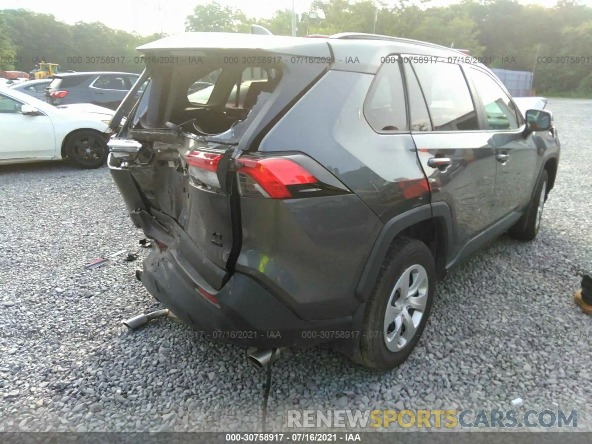 4 Photograph of a damaged car 2T3G1RFV1LC063452 TOYOTA RAV4 2020