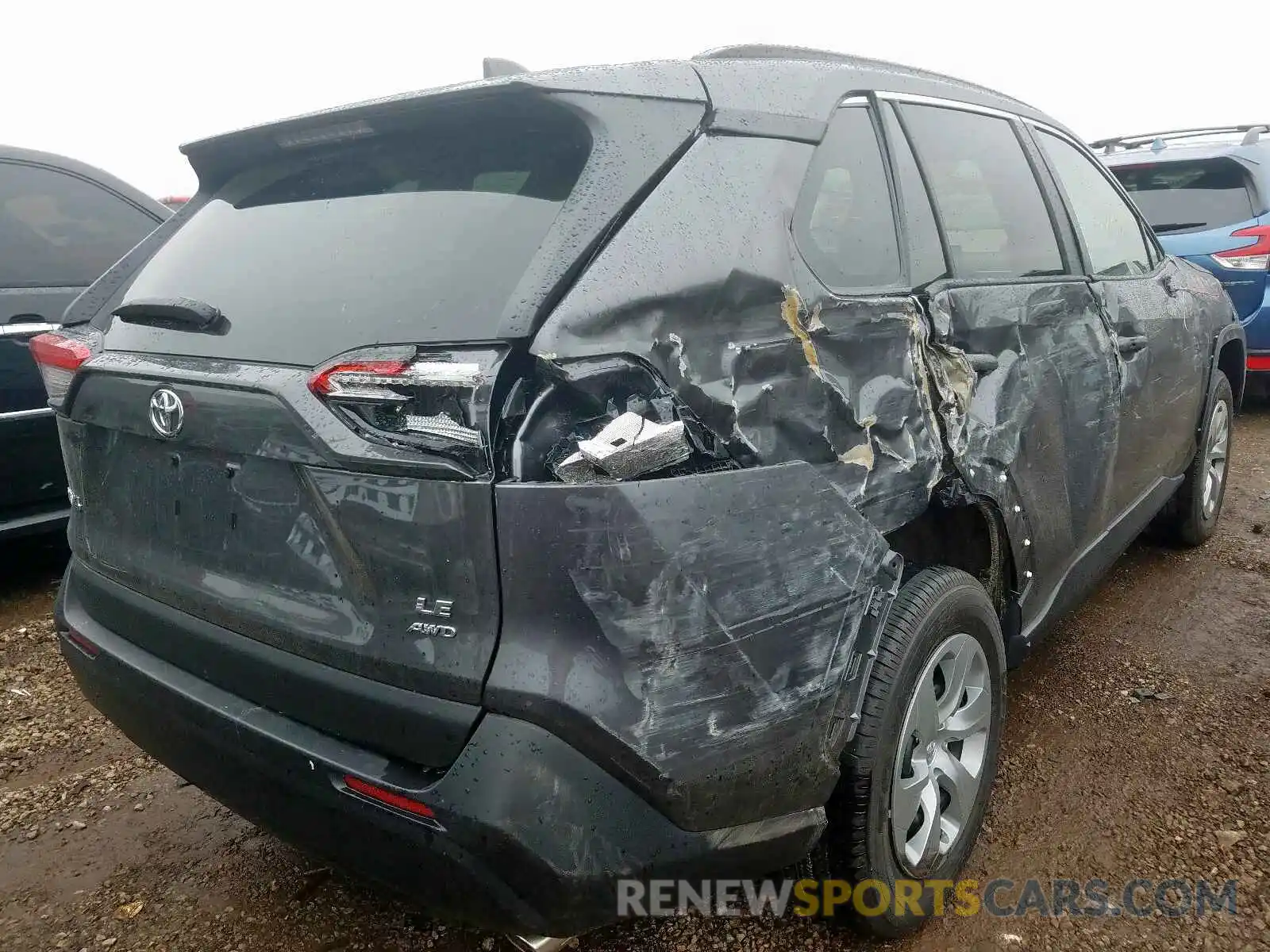 4 Photograph of a damaged car 2T3G1RFV1LC079053 TOYOTA RAV4 2020