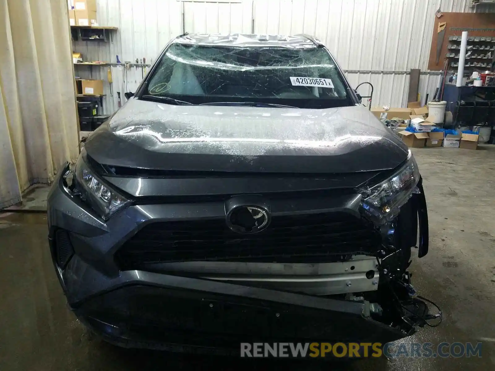 10 Photograph of a damaged car 2T3G1RFV1LC130356 TOYOTA RAV4 2020