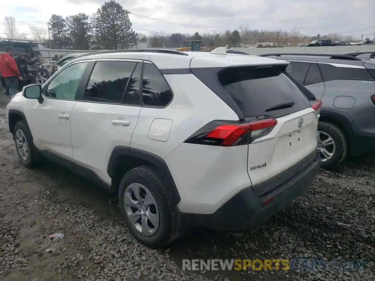 3 Photograph of a damaged car 2T3G1RFV1LW113569 TOYOTA RAV4 2020