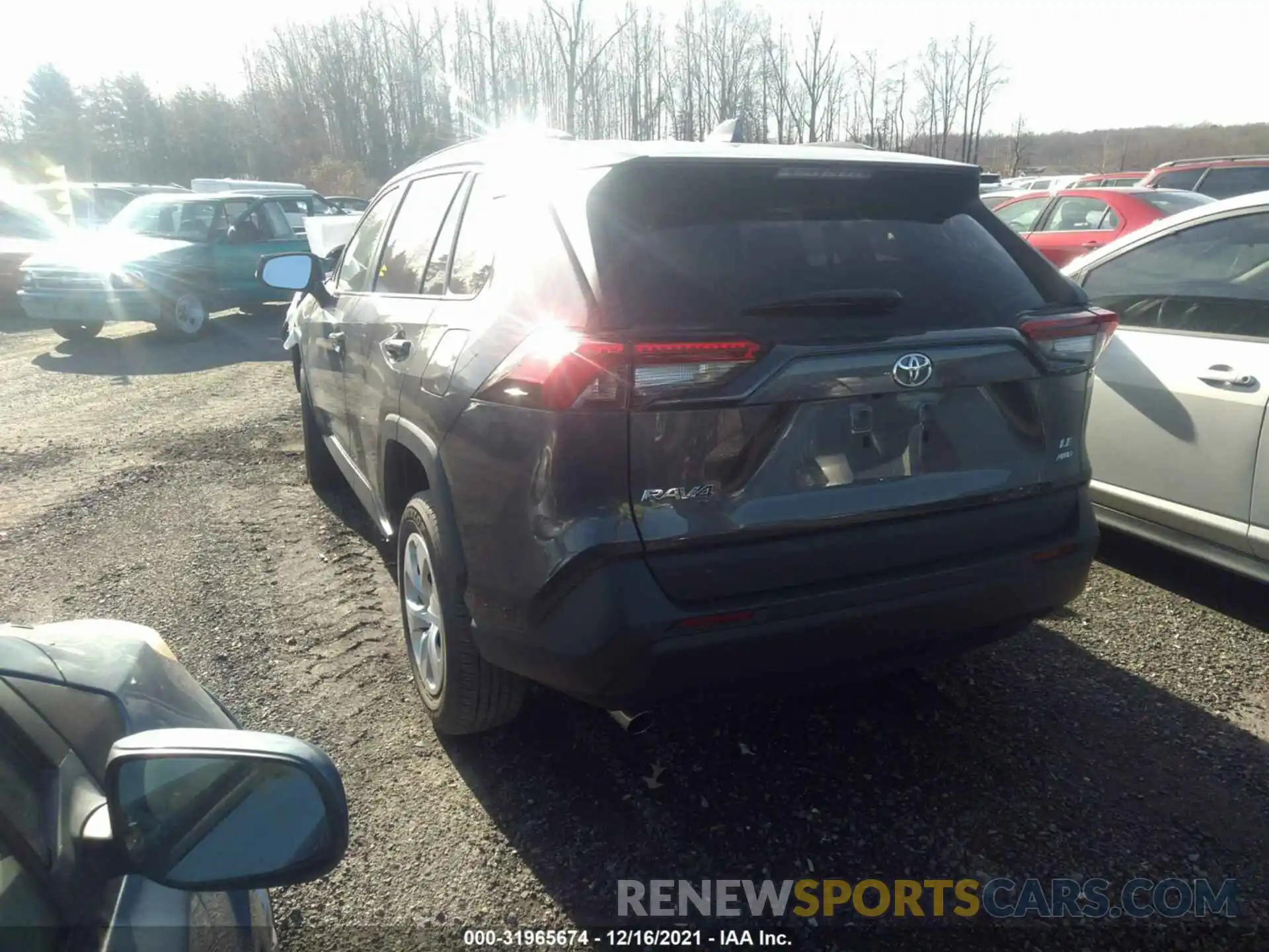 3 Photograph of a damaged car 2T3G1RFV1LW120179 TOYOTA RAV4 2020