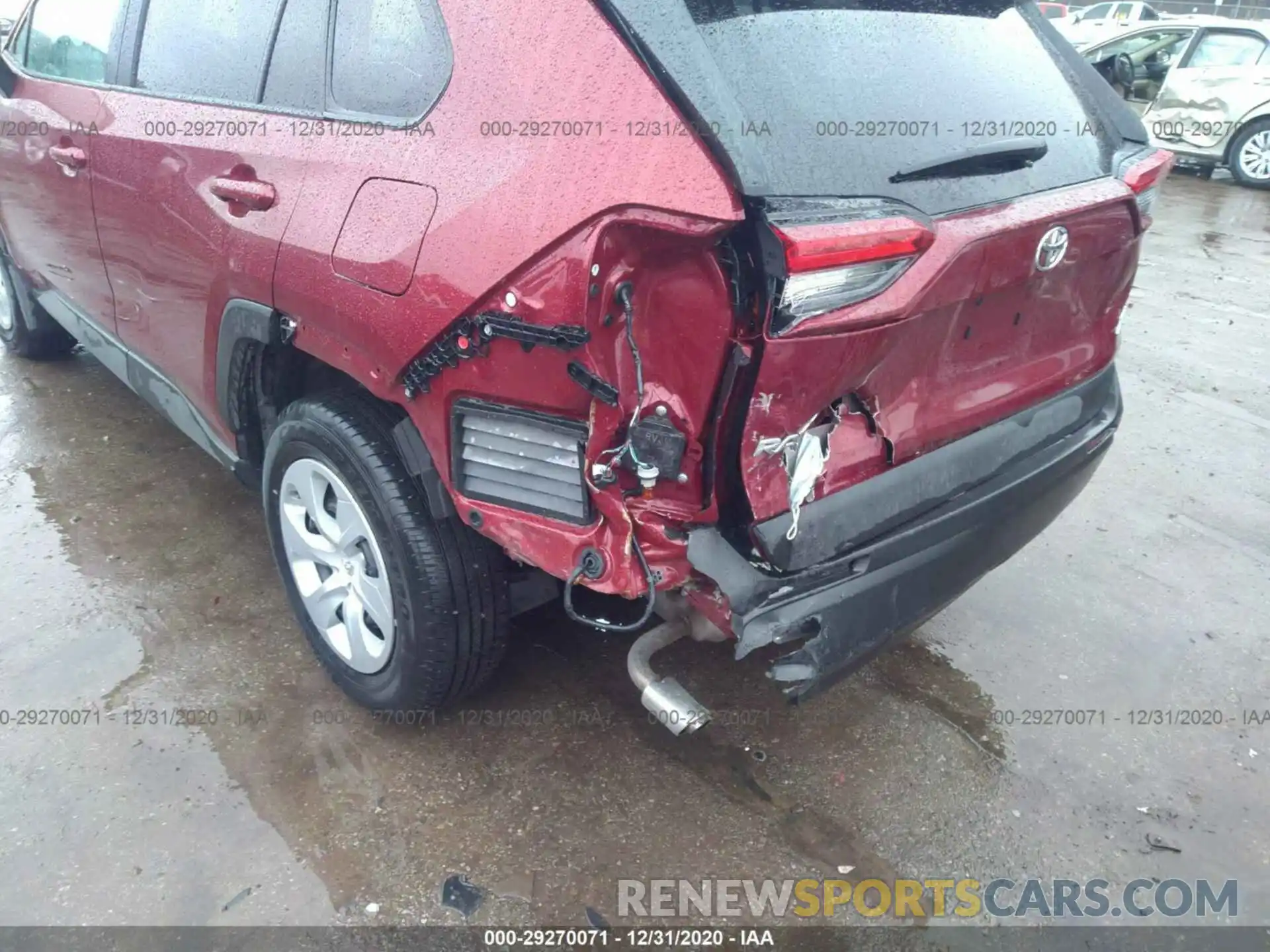 6 Photograph of a damaged car 2T3G1RFV1LW123437 TOYOTA RAV4 2020