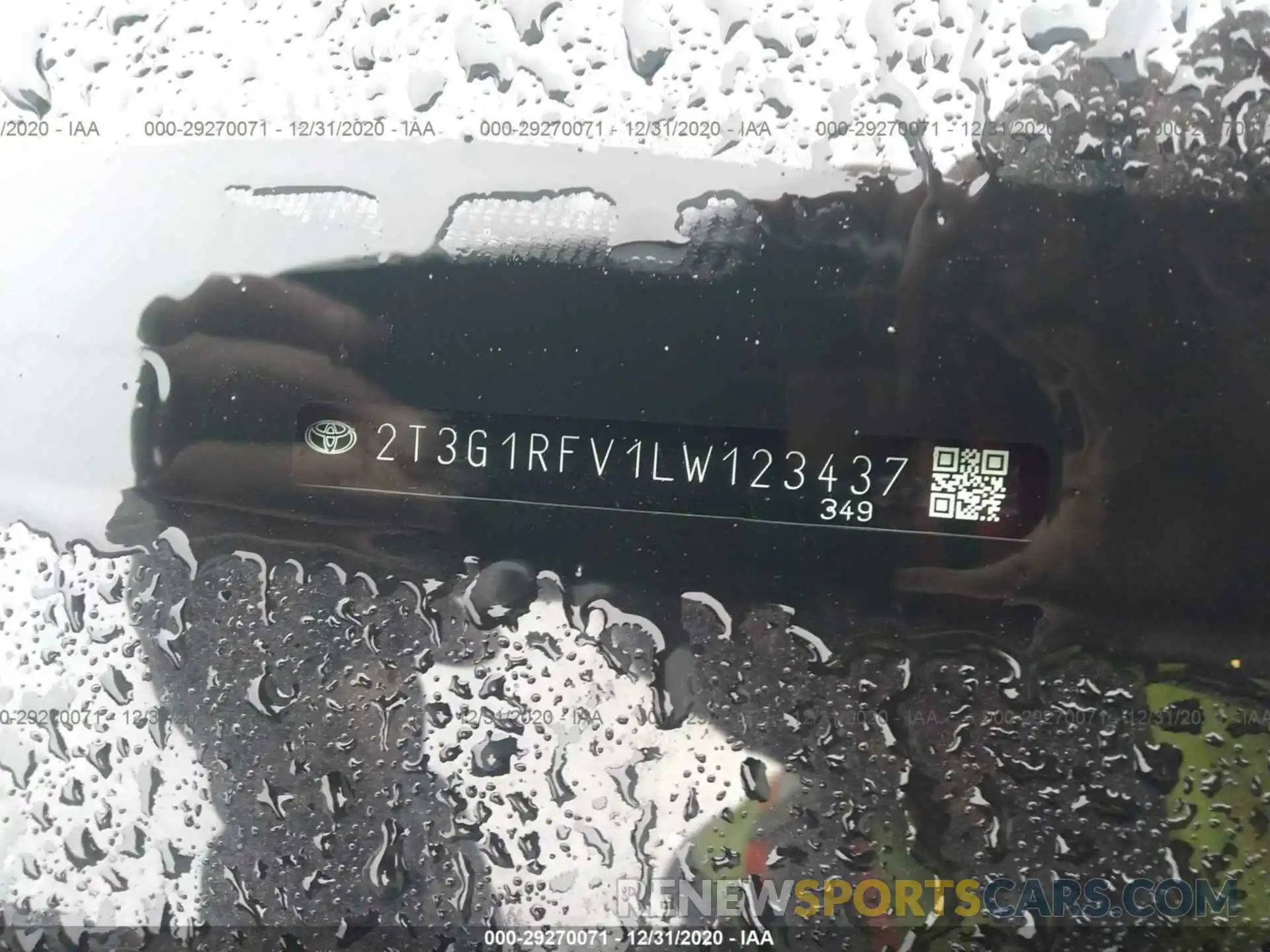 9 Photograph of a damaged car 2T3G1RFV1LW123437 TOYOTA RAV4 2020