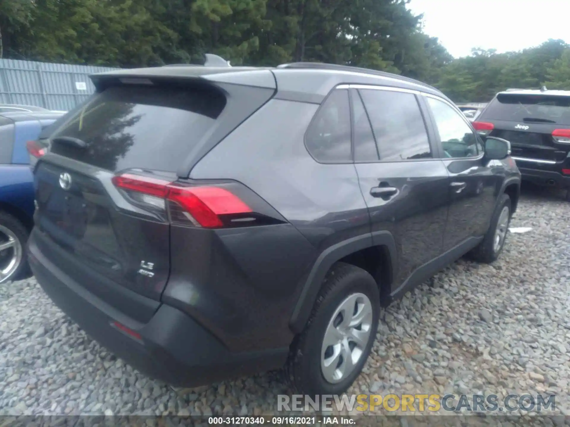 4 Photograph of a damaged car 2T3G1RFV2LC072807 TOYOTA RAV4 2020