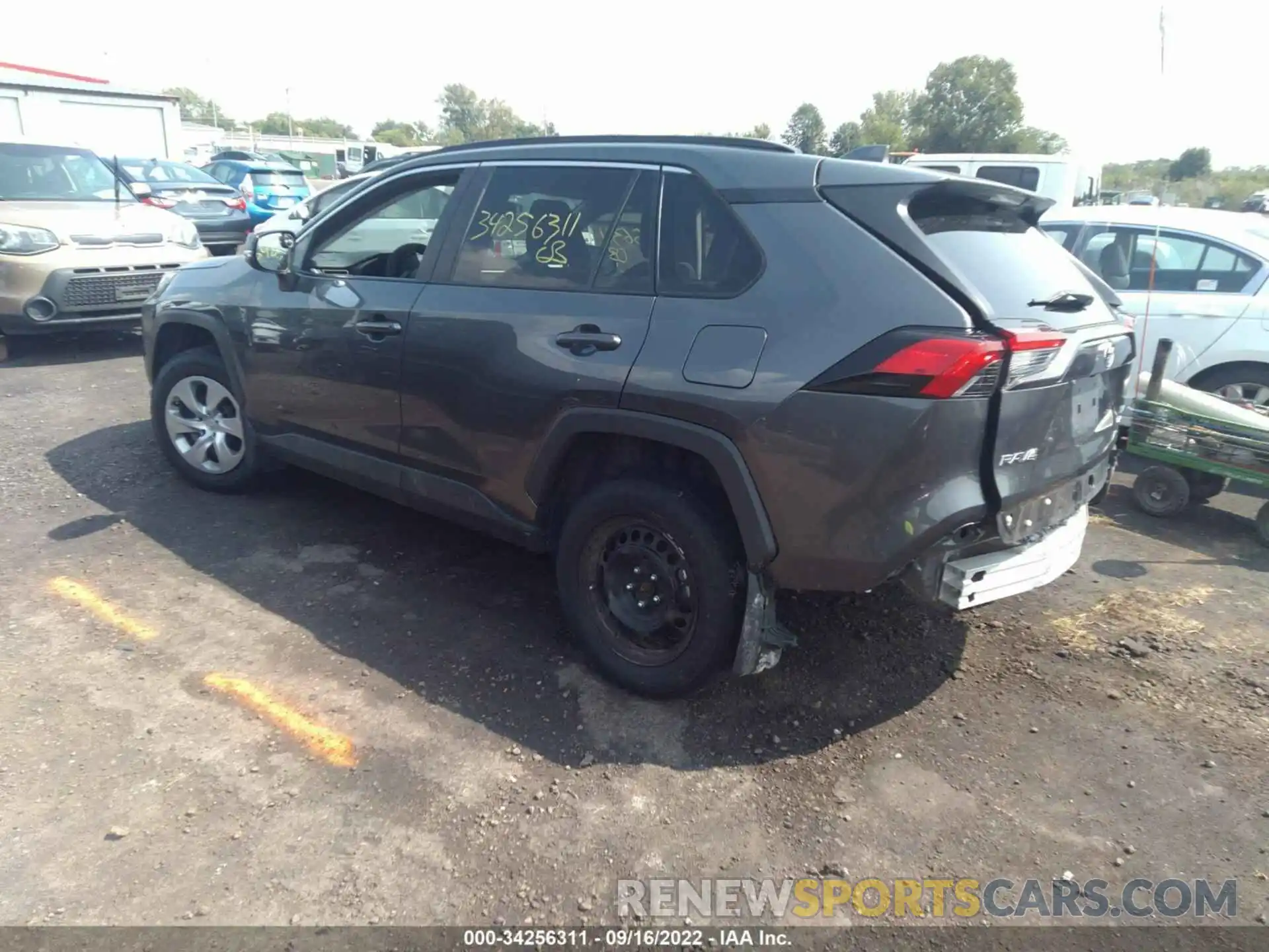 3 Photograph of a damaged car 2T3G1RFV2LC076369 TOYOTA RAV4 2020