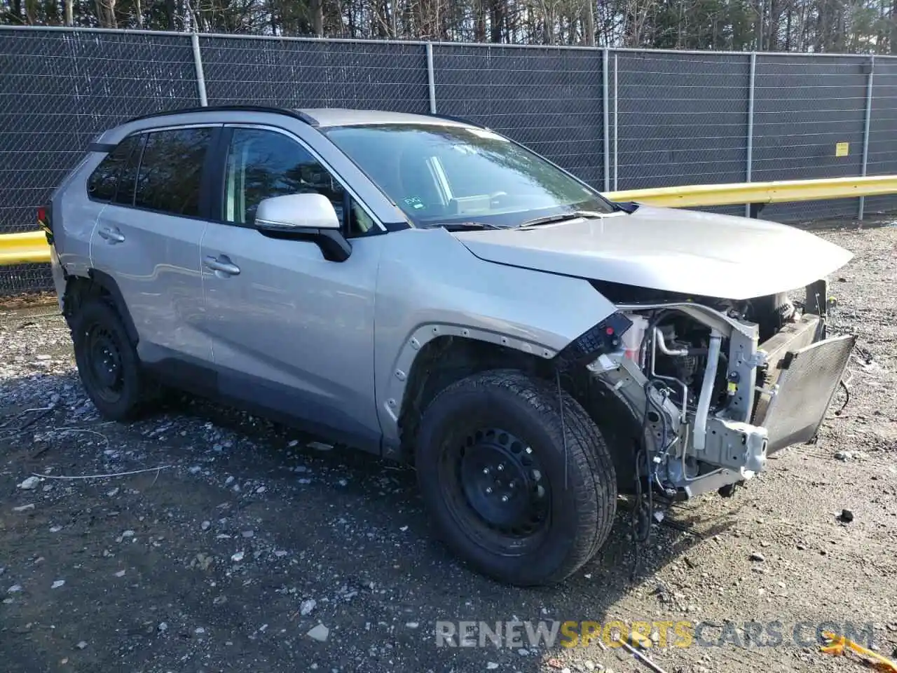 4 Photograph of a damaged car 2T3G1RFV2LC125103 TOYOTA RAV4 2020