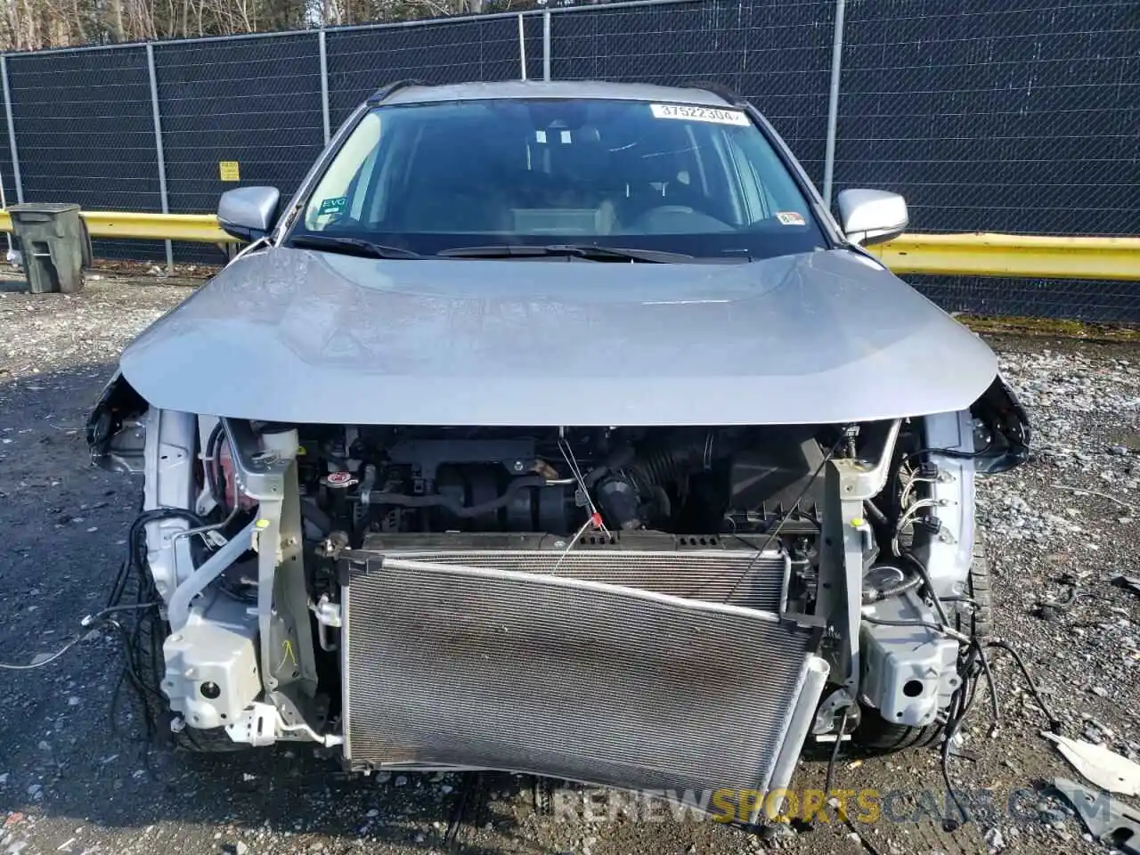 5 Photograph of a damaged car 2T3G1RFV2LC125103 TOYOTA RAV4 2020