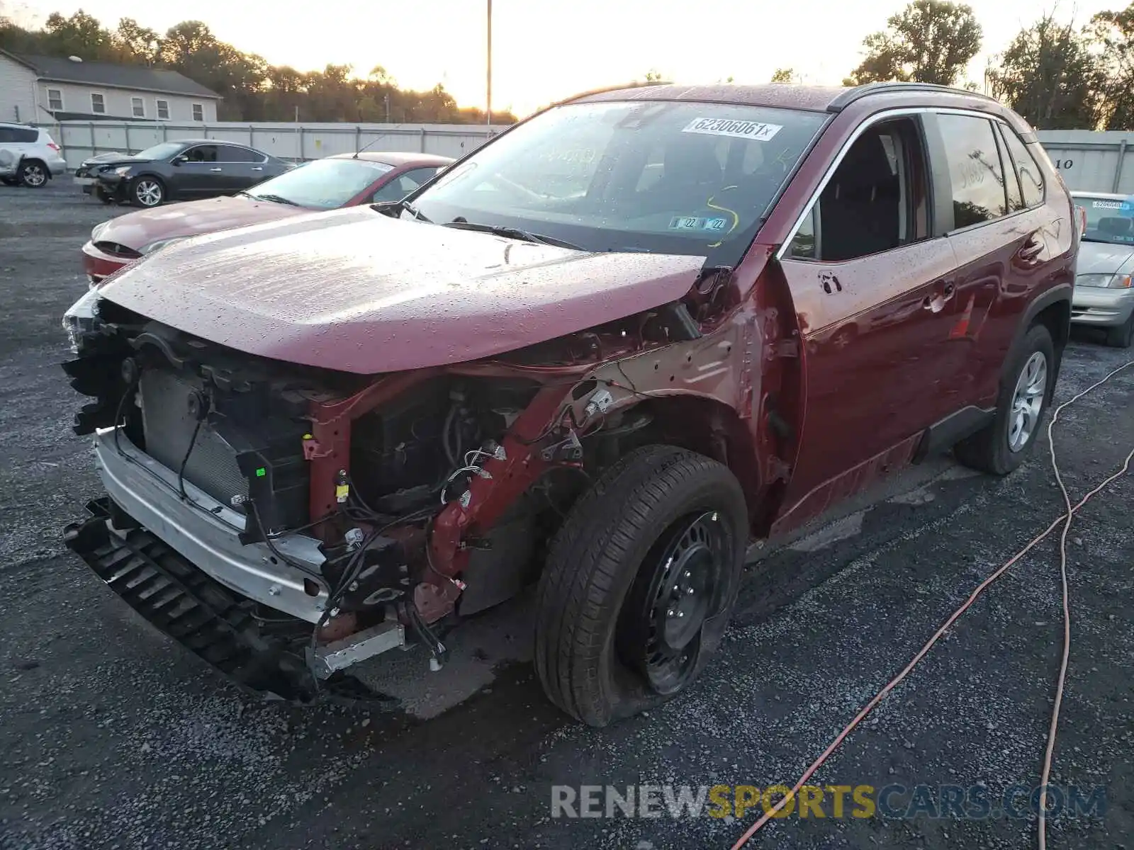 2 Photograph of a damaged car 2T3G1RFV2LW100507 TOYOTA RAV4 2020