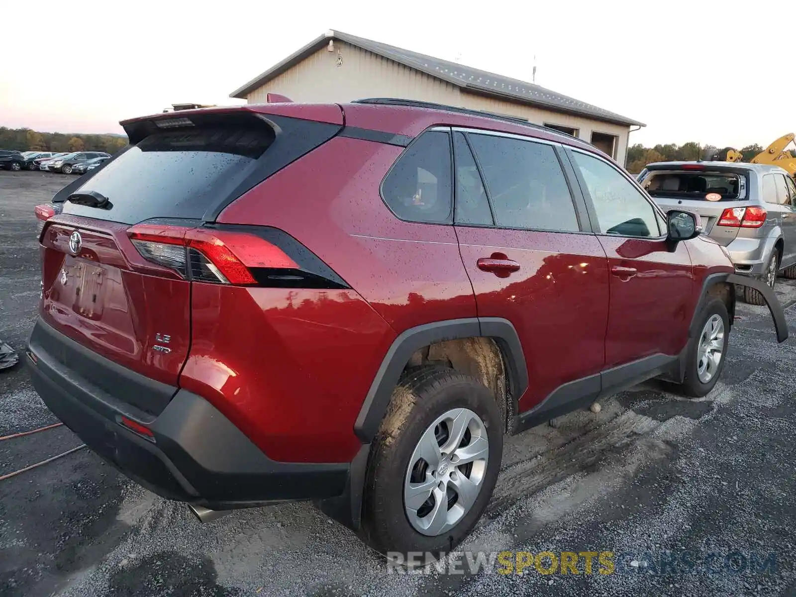 4 Photograph of a damaged car 2T3G1RFV2LW100507 TOYOTA RAV4 2020