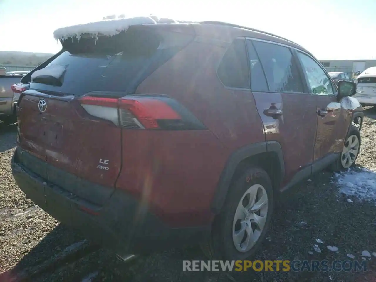 4 Photograph of a damaged car 2T3G1RFV2LW108817 TOYOTA RAV4 2020