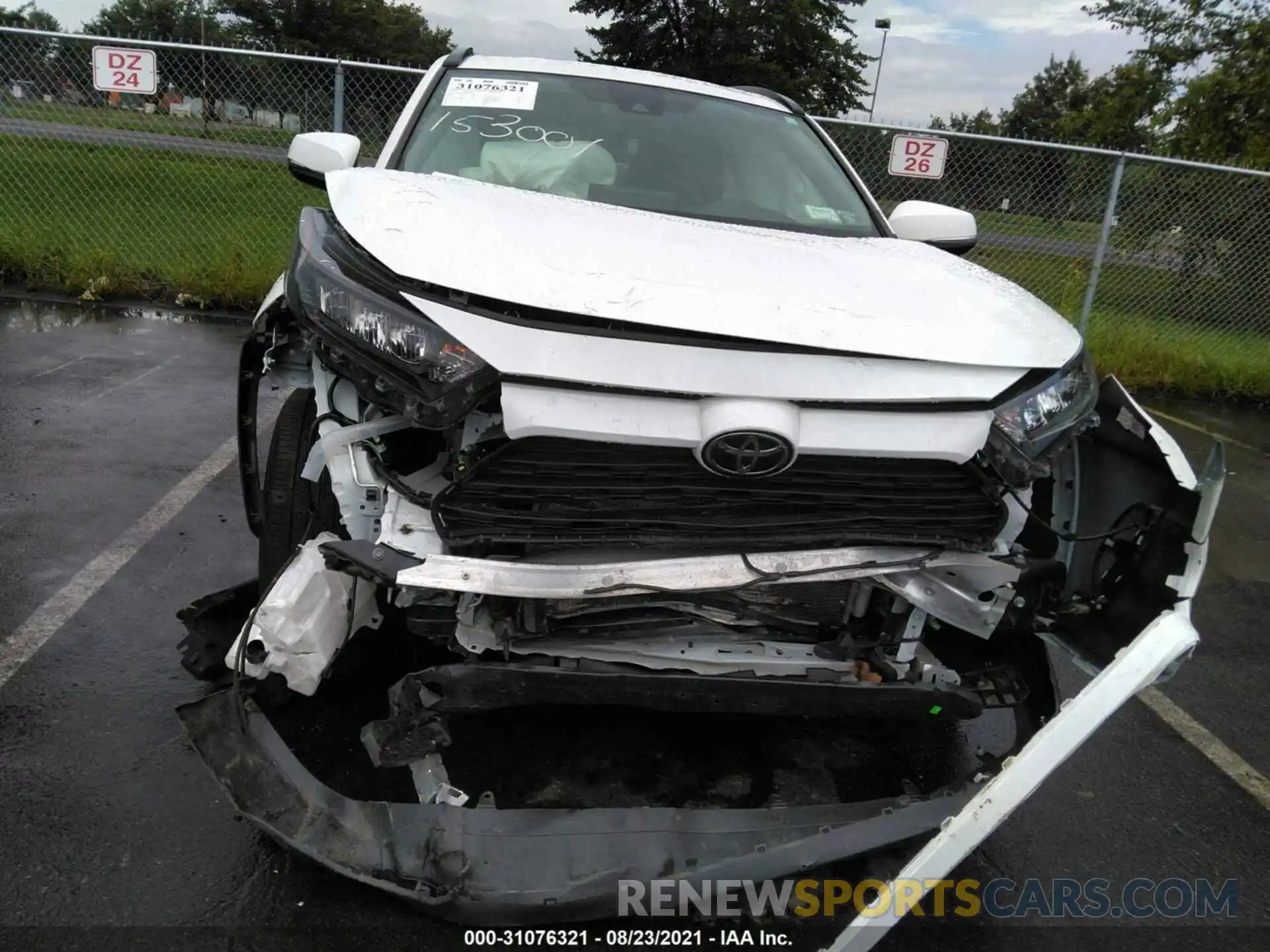 6 Photograph of a damaged car 2T3G1RFV2LW125312 TOYOTA RAV4 2020