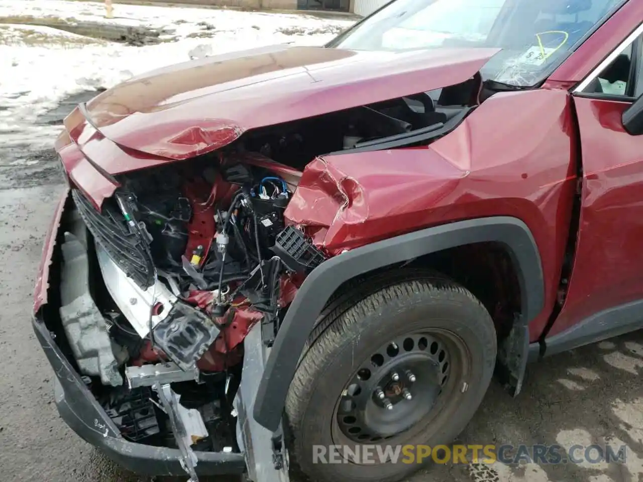 9 Photograph of a damaged car 2T3G1RFV2LW130171 TOYOTA RAV4 2020