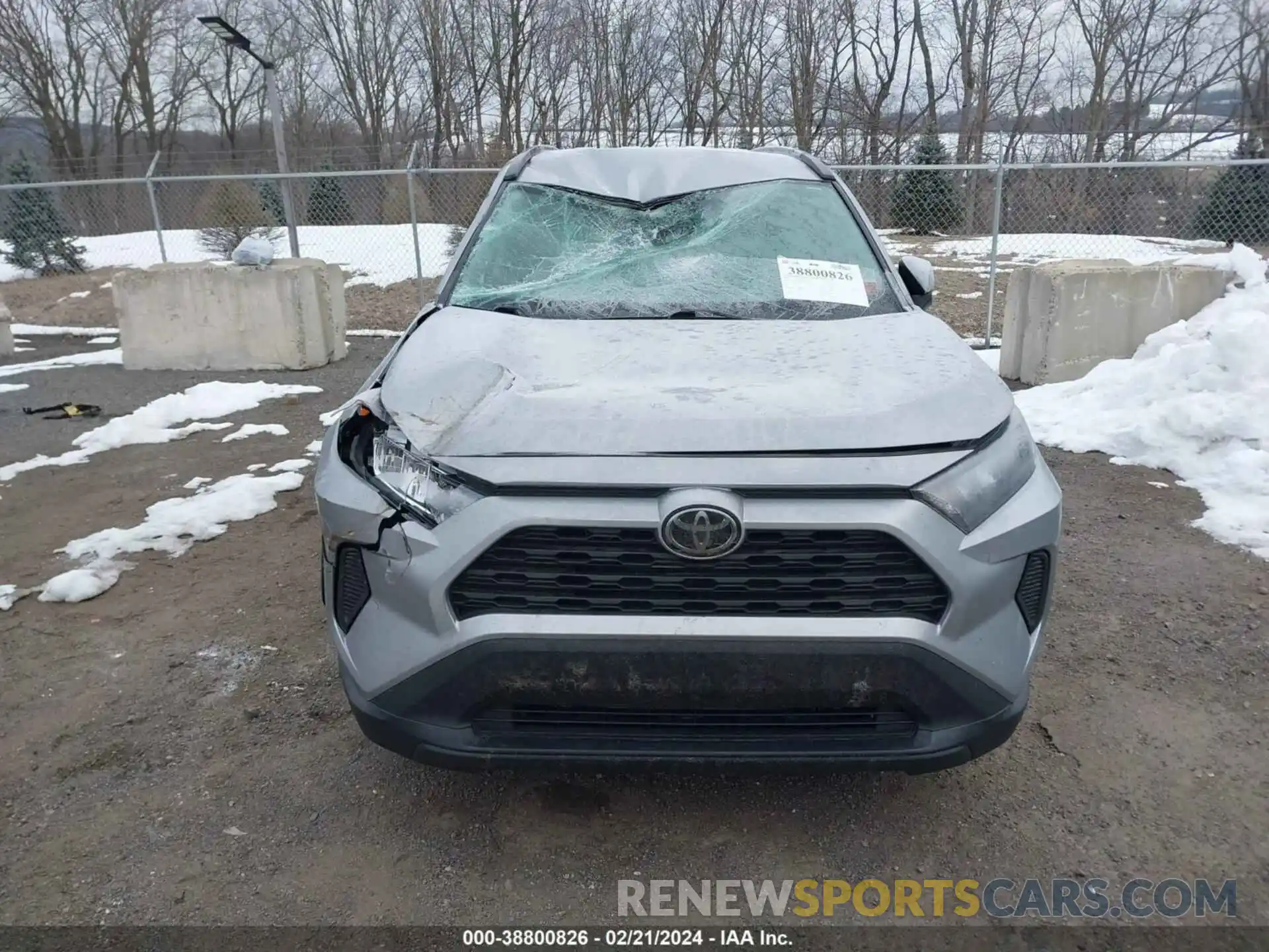 12 Photograph of a damaged car 2T3G1RFV2LW135614 TOYOTA RAV4 2020