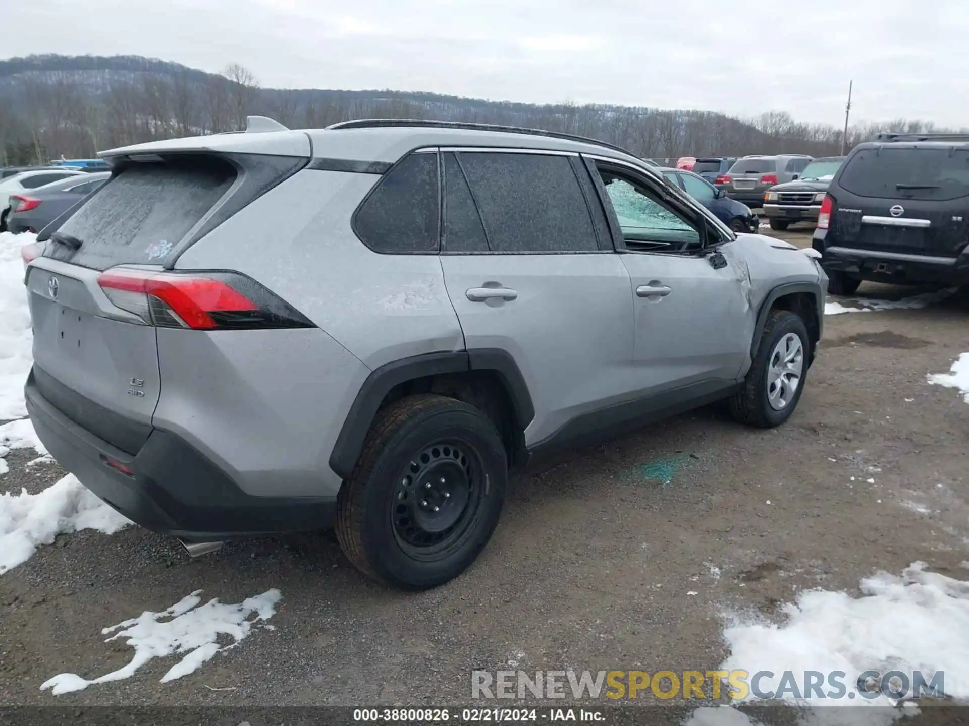 4 Photograph of a damaged car 2T3G1RFV2LW135614 TOYOTA RAV4 2020