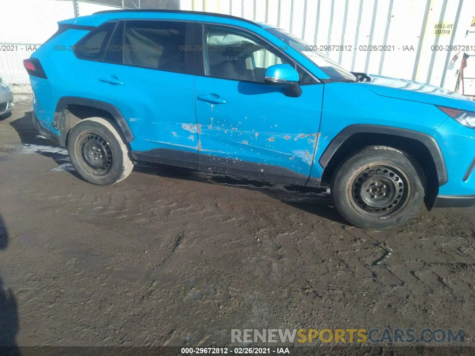 6 Photograph of a damaged car 2T3G1RFV3LW090022 TOYOTA RAV4 2020