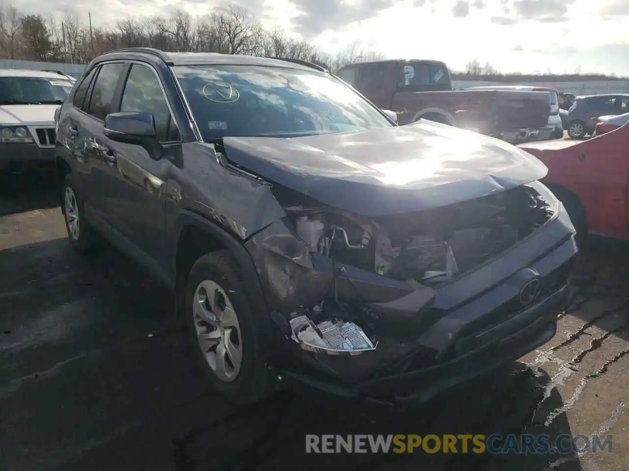 1 Photograph of a damaged car 2T3G1RFV3LW104419 TOYOTA RAV4 2020