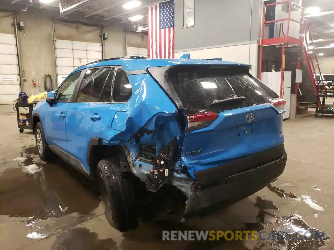 3 Photograph of a damaged car 2T3G1RFV4LC069679 TOYOTA RAV4 2020