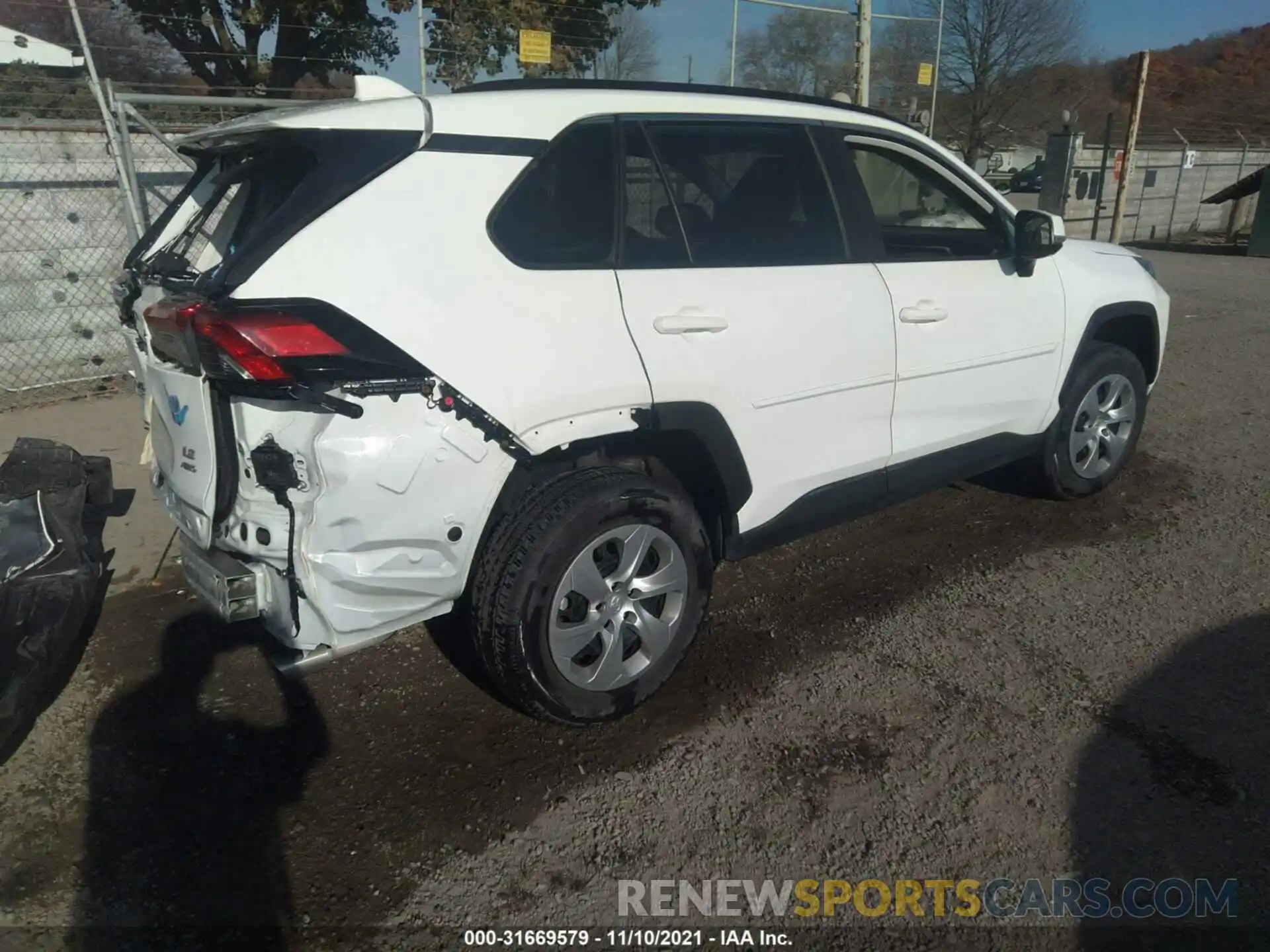 4 Photograph of a damaged car 2T3G1RFV4LC094775 TOYOTA RAV4 2020