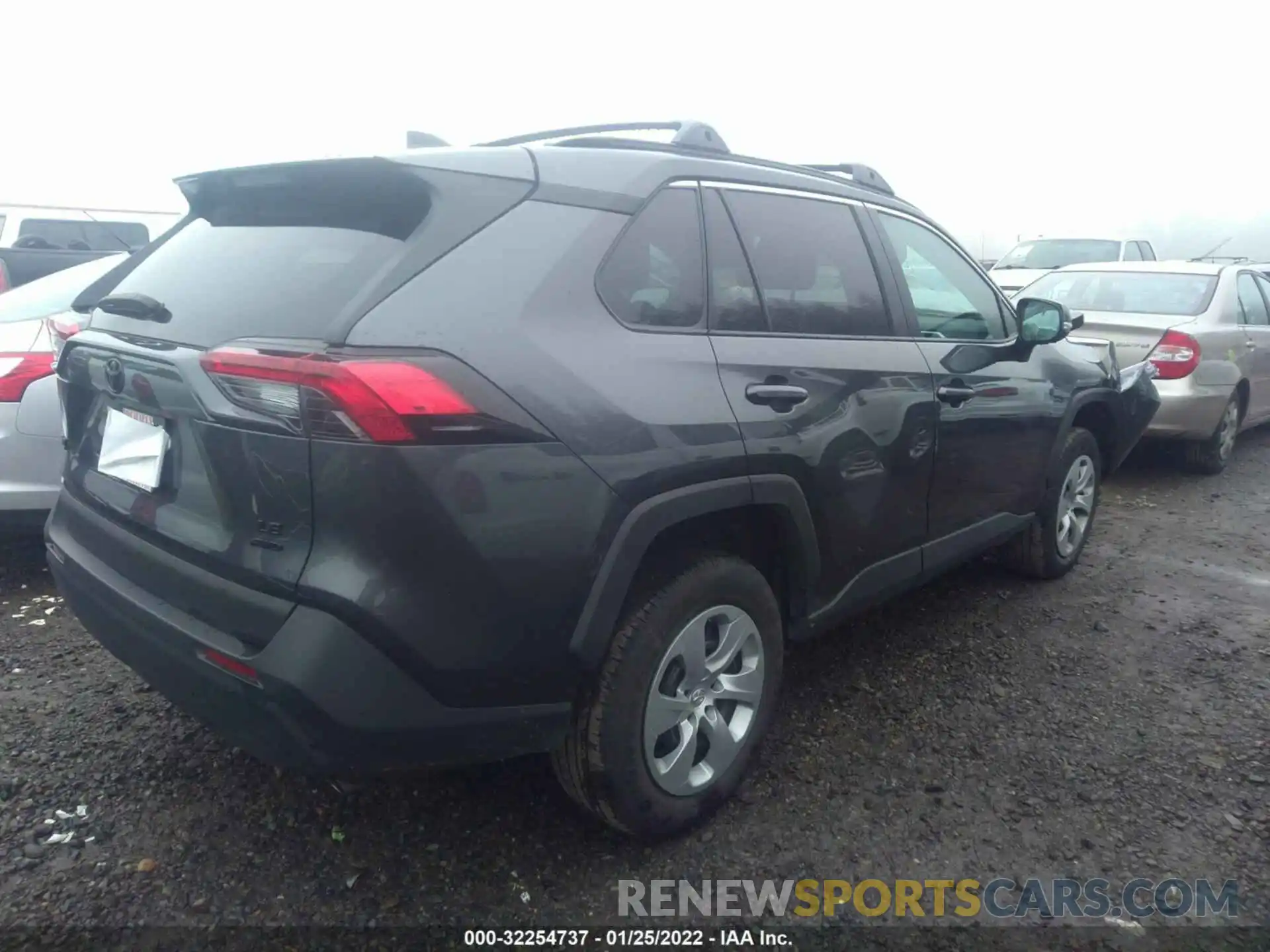 4 Photograph of a damaged car 2T3G1RFV4LC109923 TOYOTA RAV4 2020