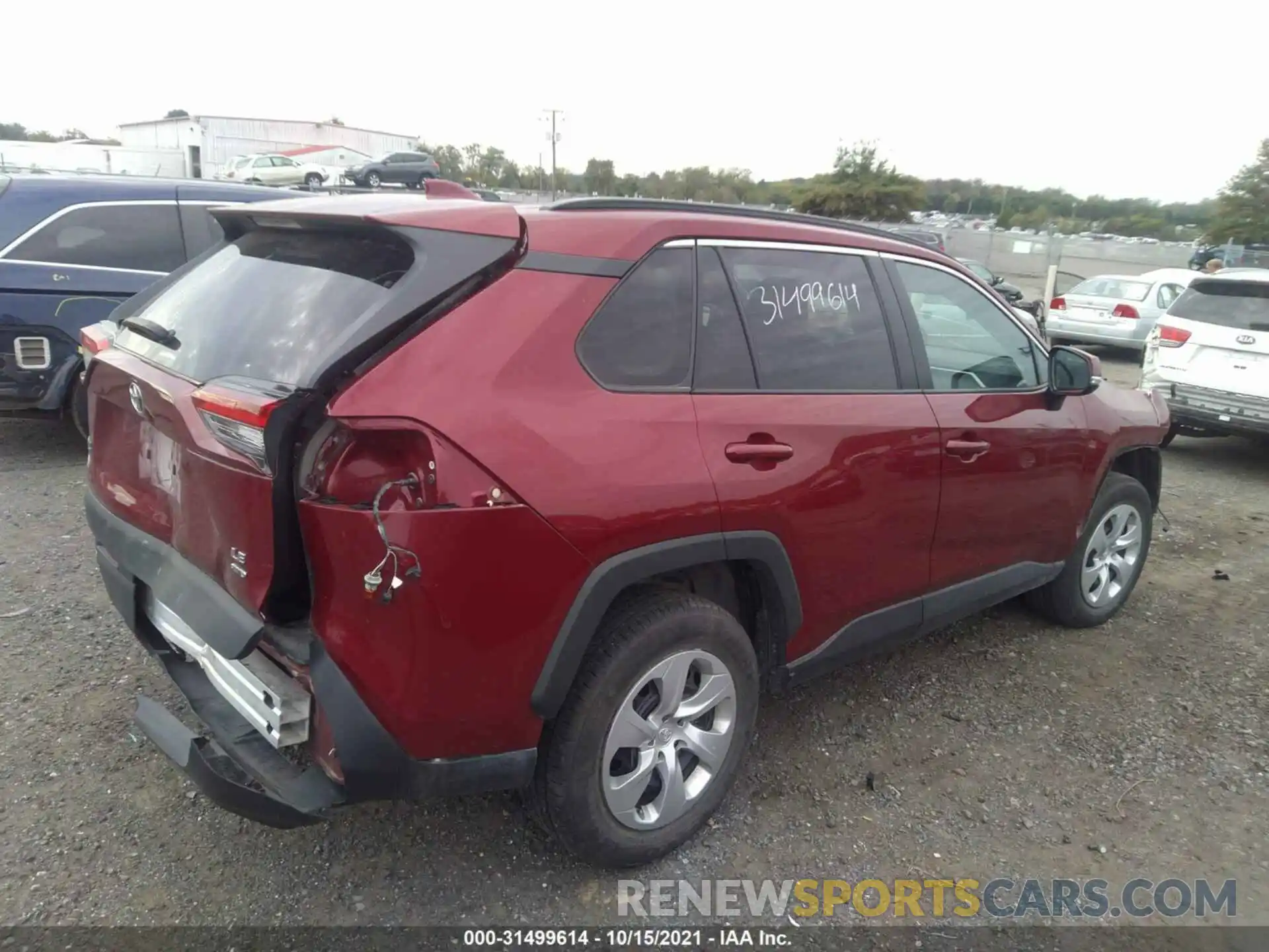 4 Photograph of a damaged car 2T3G1RFV4LC124552 TOYOTA RAV4 2020