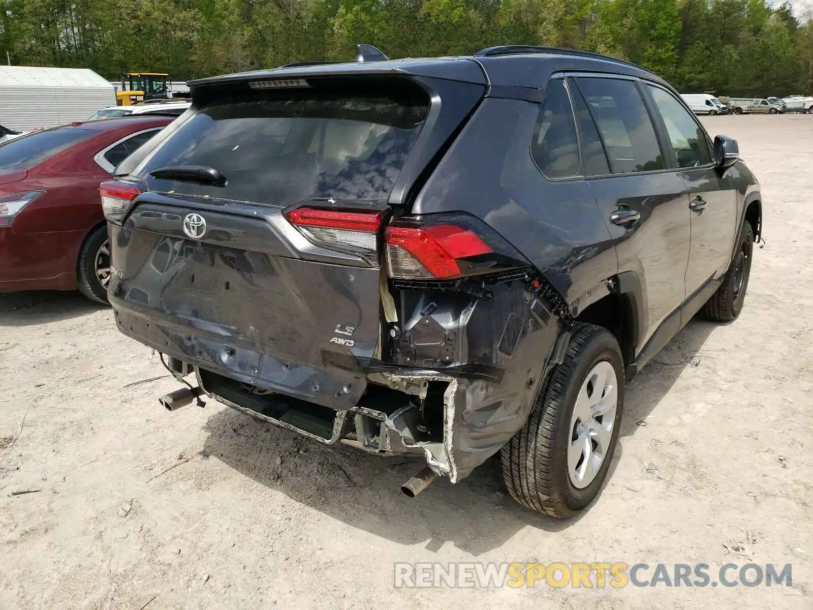 4 Photograph of a damaged car 2T3G1RFV4LW135596 TOYOTA RAV4 2020