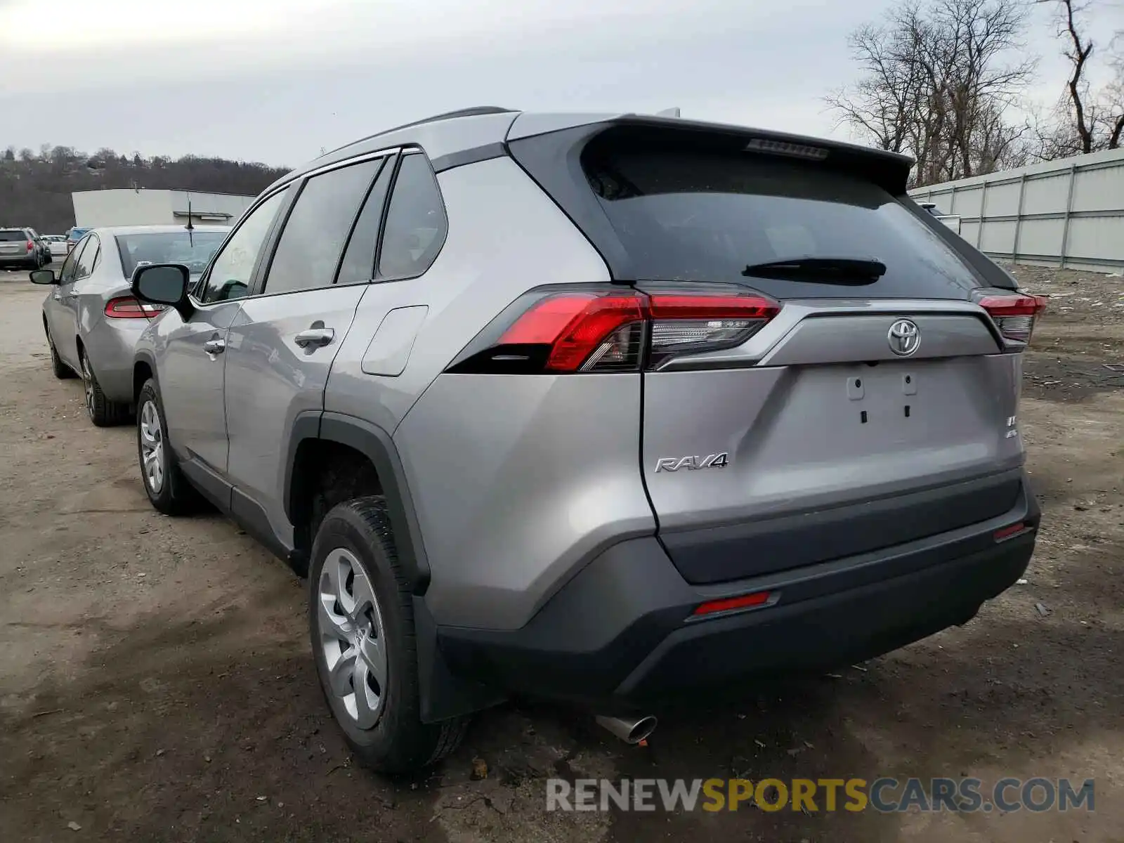 3 Photograph of a damaged car 2T3G1RFV4LW138837 TOYOTA RAV4 2020