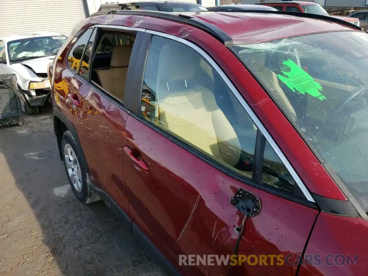 9 Photograph of a damaged car 2T3G1RFV4LW139843 TOYOTA RAV4 2020