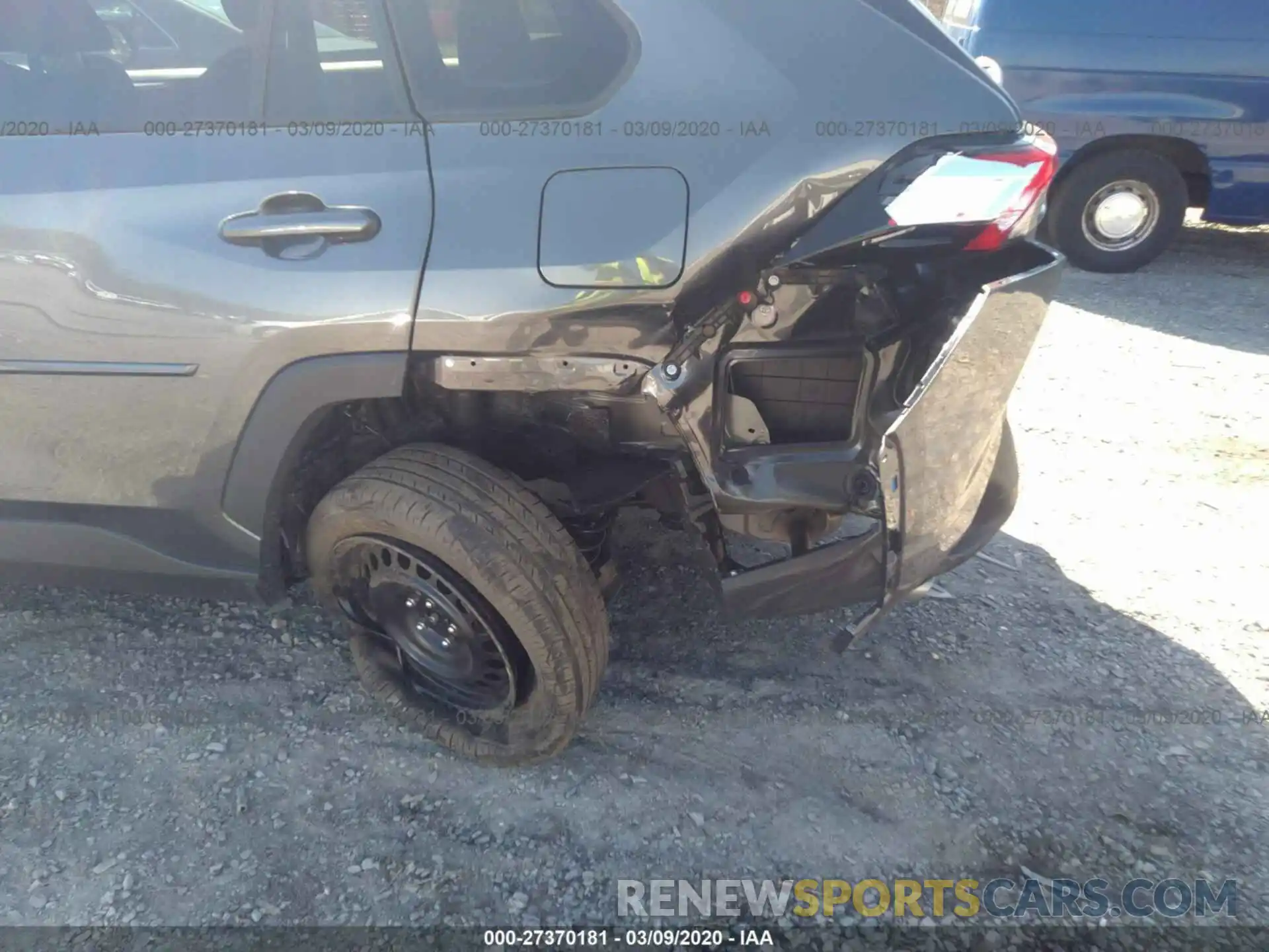 6 Фотография поврежденного автомобиля 2T3G1RFV5LC080741 TOYOTA RAV4 2020