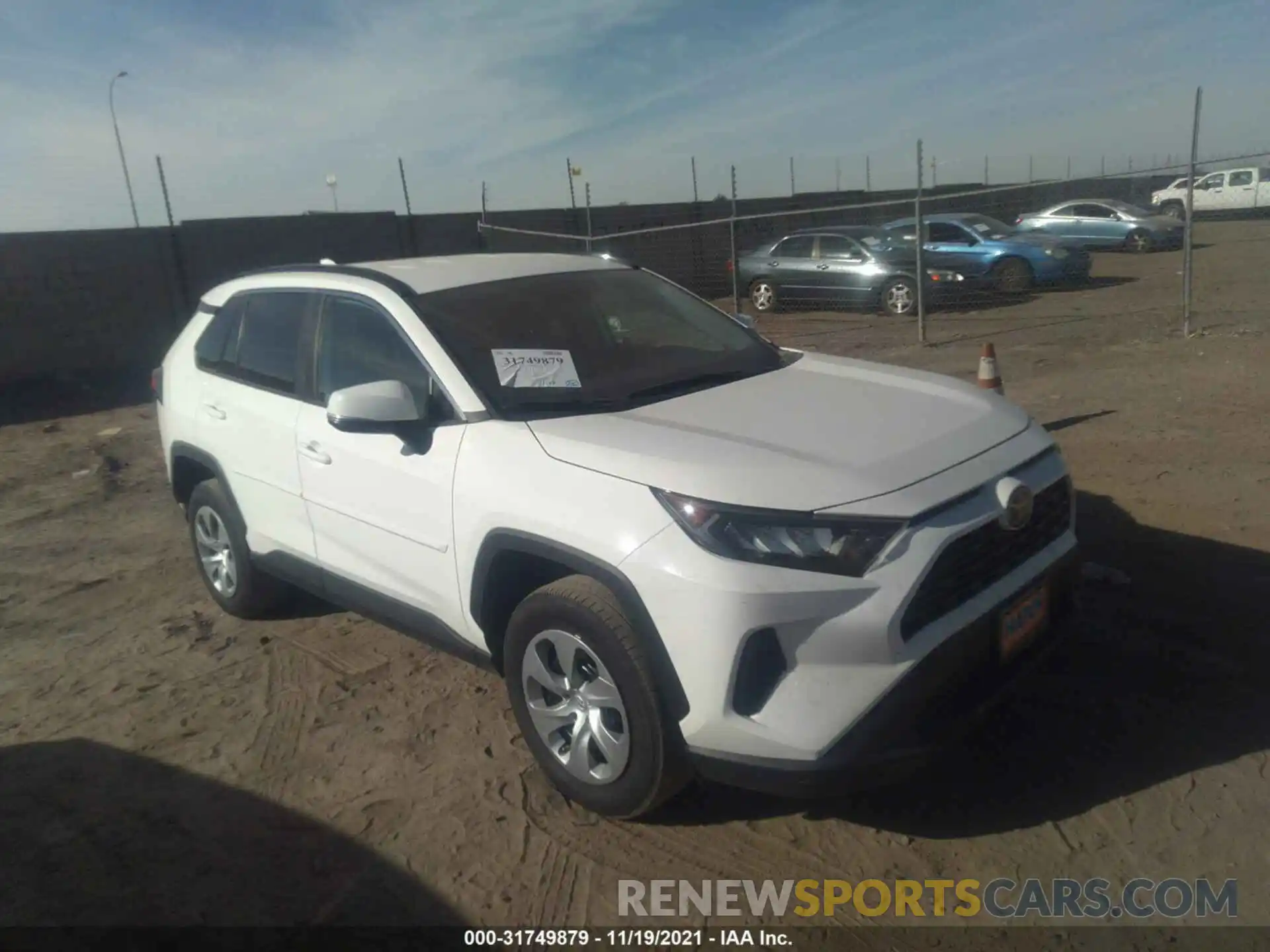 1 Photograph of a damaged car 2T3G1RFV5LC086992 TOYOTA RAV4 2020