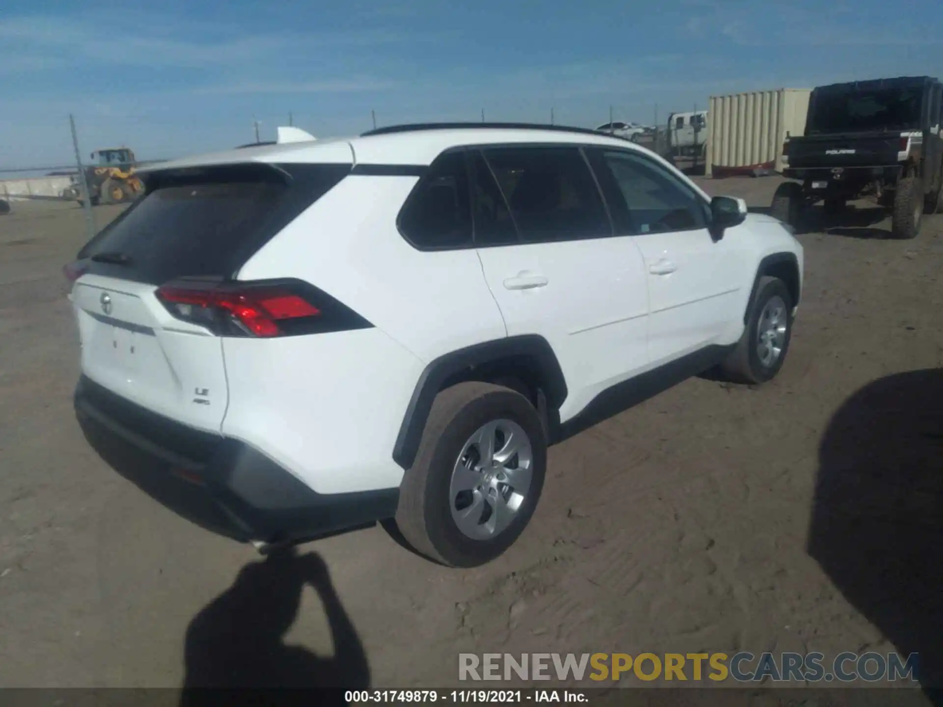 4 Photograph of a damaged car 2T3G1RFV5LC086992 TOYOTA RAV4 2020