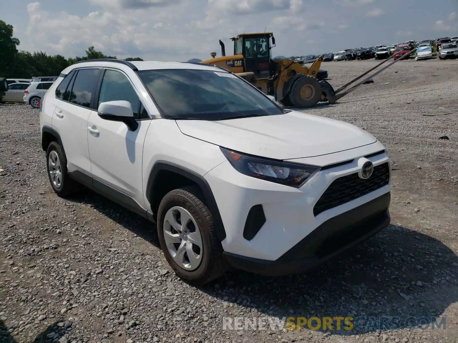 1 Photograph of a damaged car 2T3G1RFV5LC105816 TOYOTA RAV4 2020