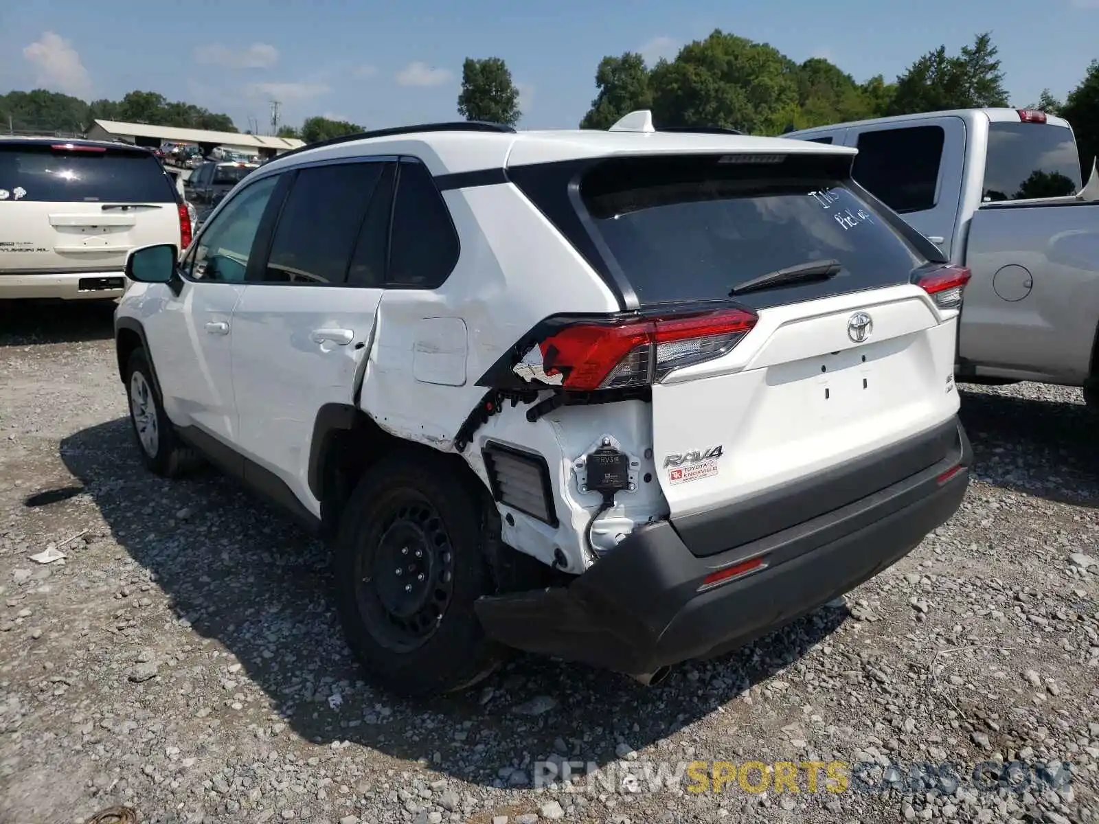 3 Photograph of a damaged car 2T3G1RFV5LC105816 TOYOTA RAV4 2020