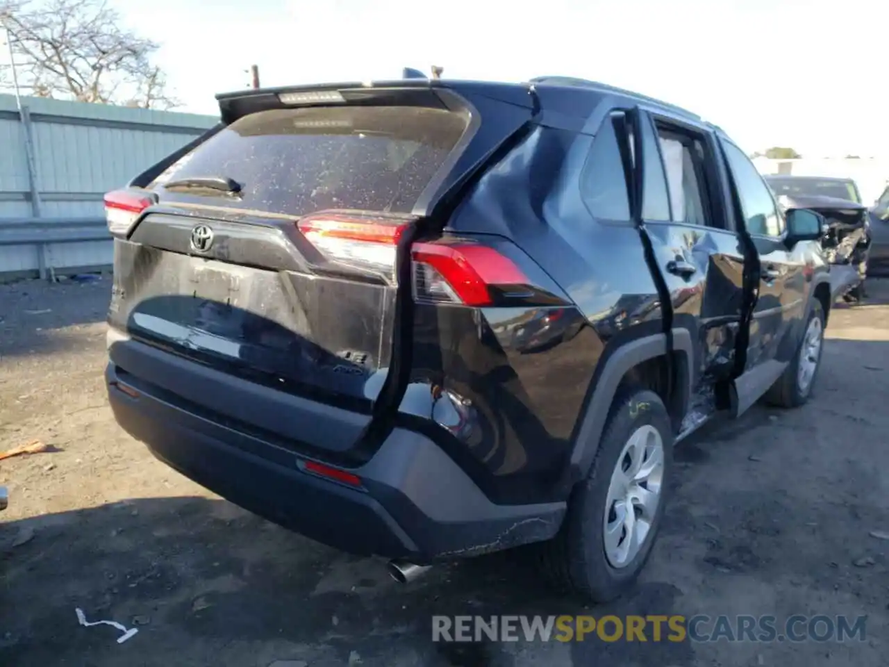 4 Photograph of a damaged car 2T3G1RFV5LW094377 TOYOTA RAV4 2020