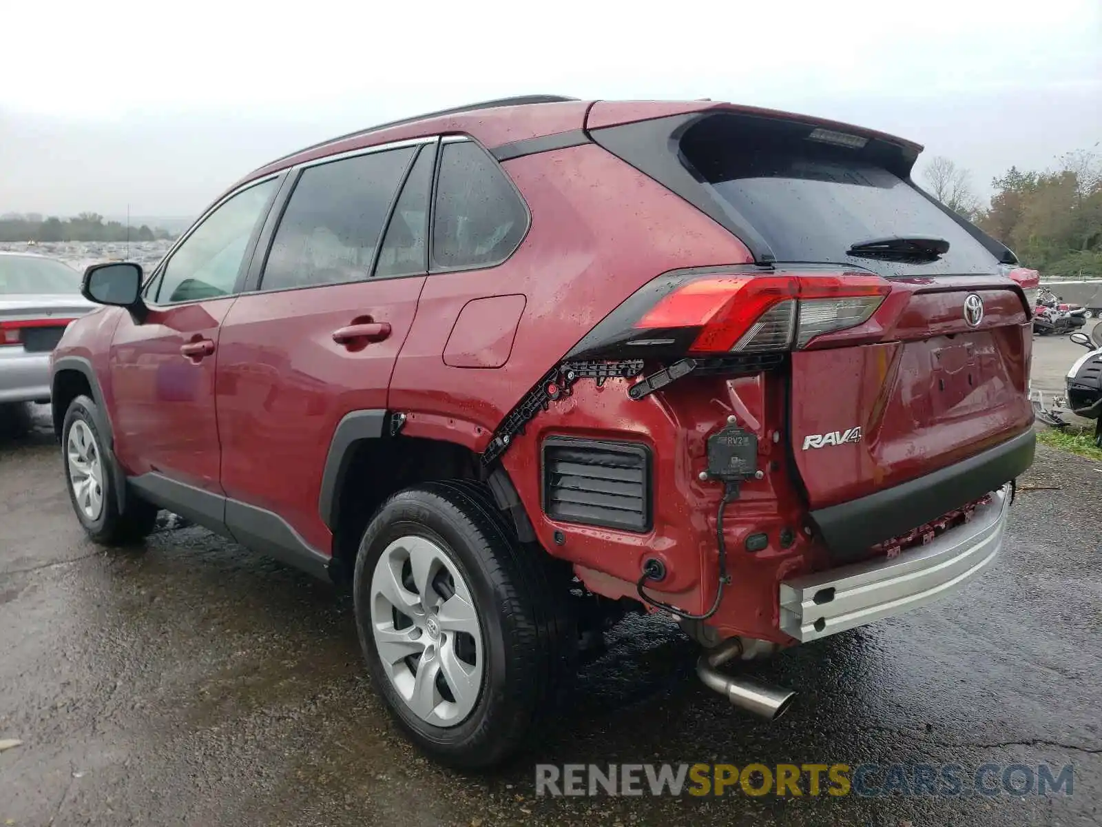 3 Photograph of a damaged car 2T3G1RFV5LW098364 TOYOTA RAV4 2020