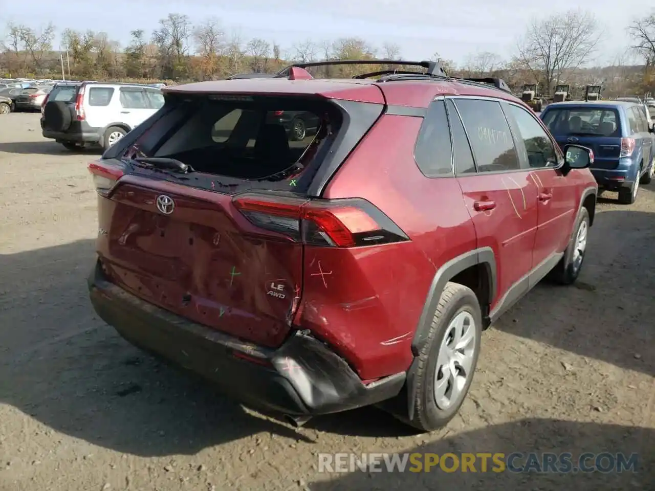 4 Photograph of a damaged car 2T3G1RFV5LW098381 TOYOTA RAV4 2020