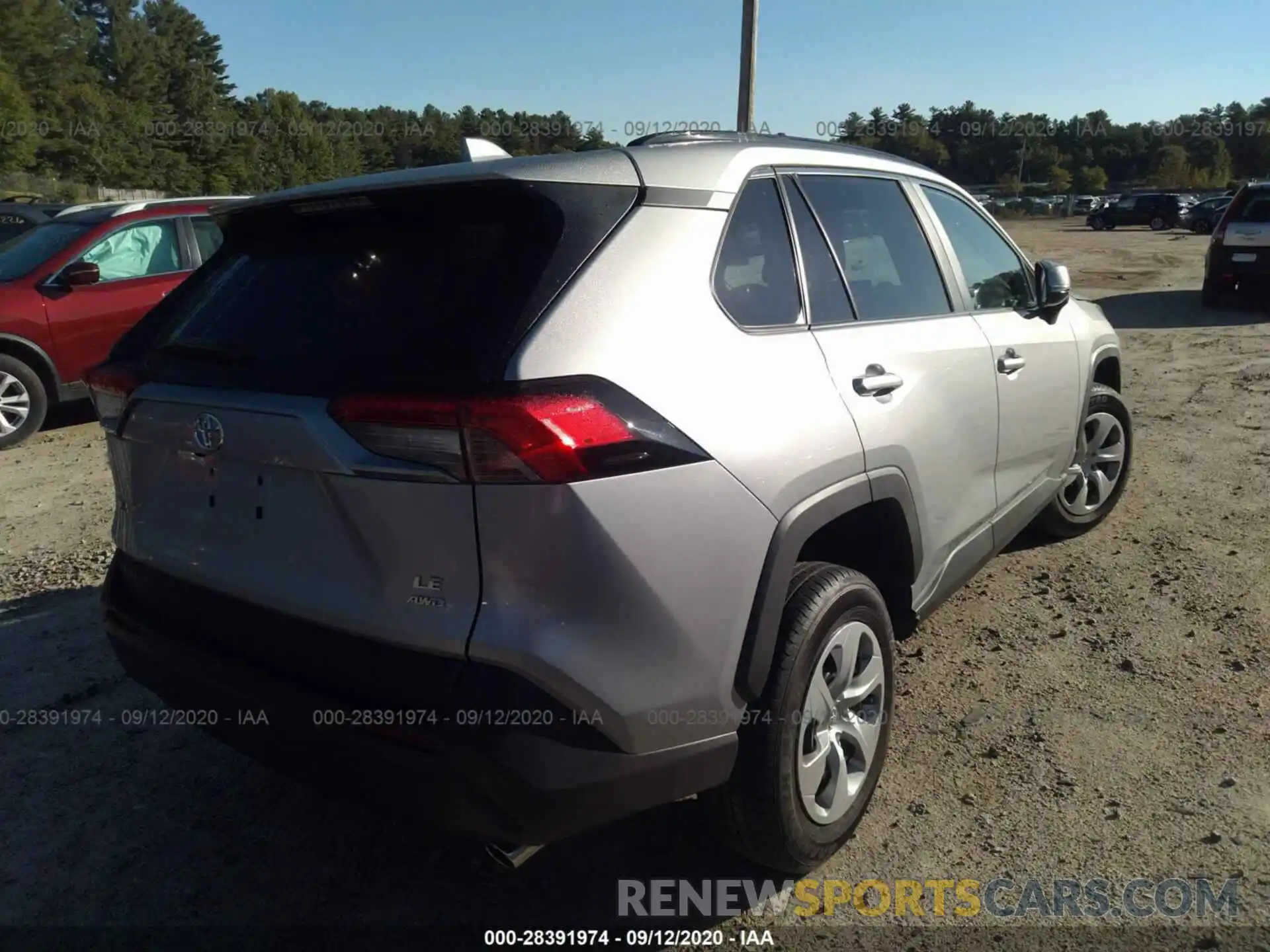 4 Photograph of a damaged car 2T3G1RFV5LW108486 TOYOTA RAV4 2020