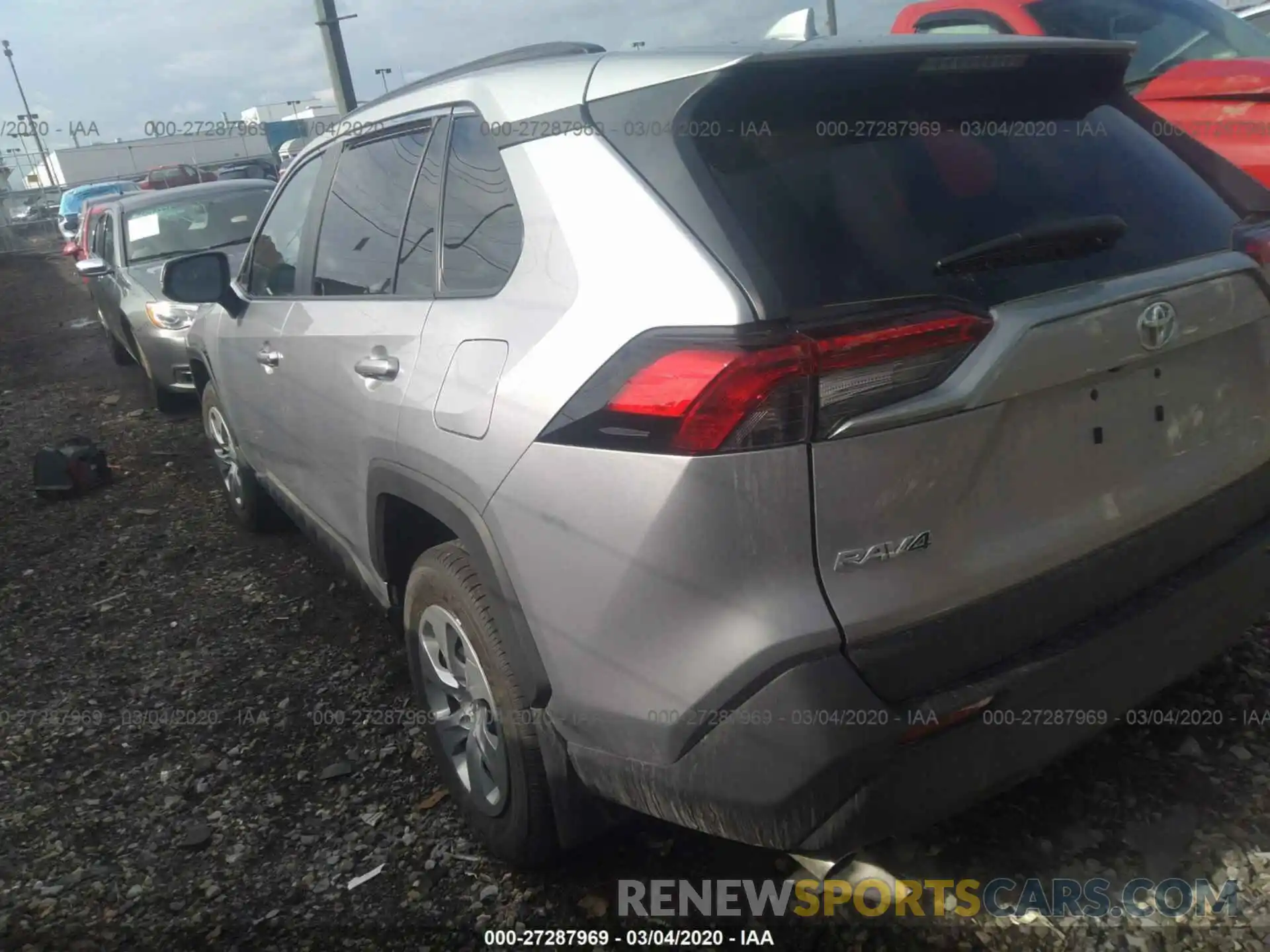 3 Photograph of a damaged car 2T3G1RFV6LC081591 TOYOTA RAV4 2020