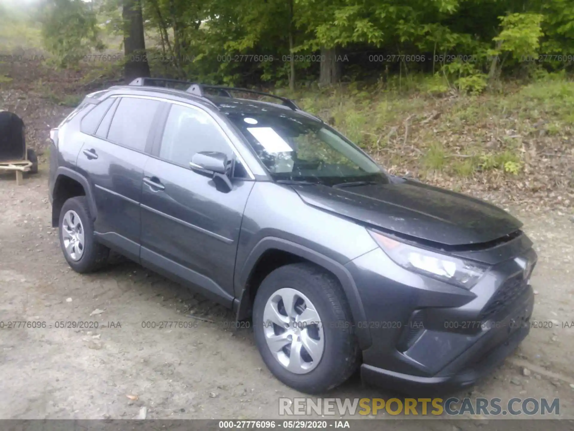 1 Photograph of a damaged car 2T3G1RFV6LC087763 TOYOTA RAV4 2020